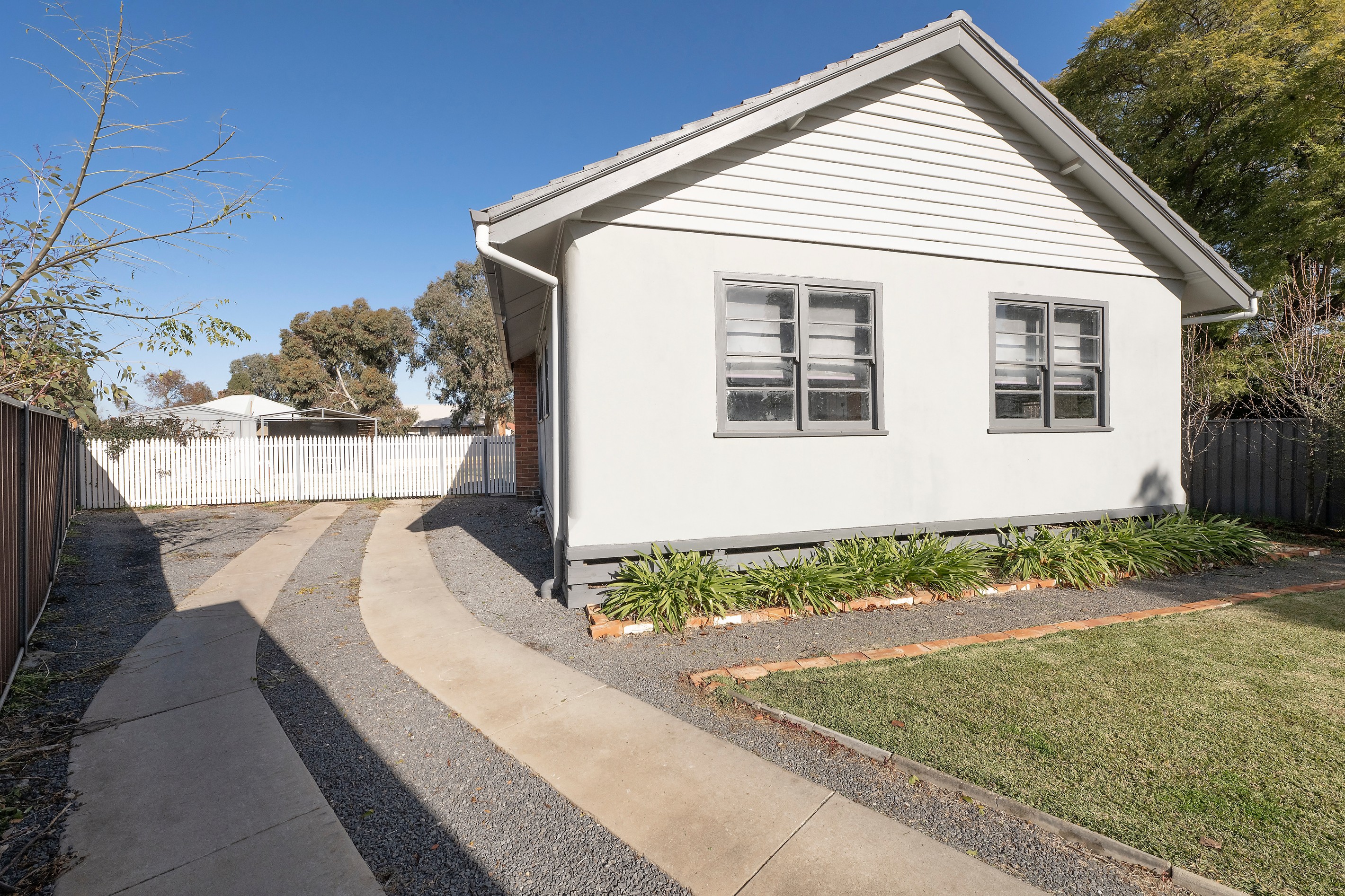 17 Mundle Avenue, Swan Hill, VIC 3585