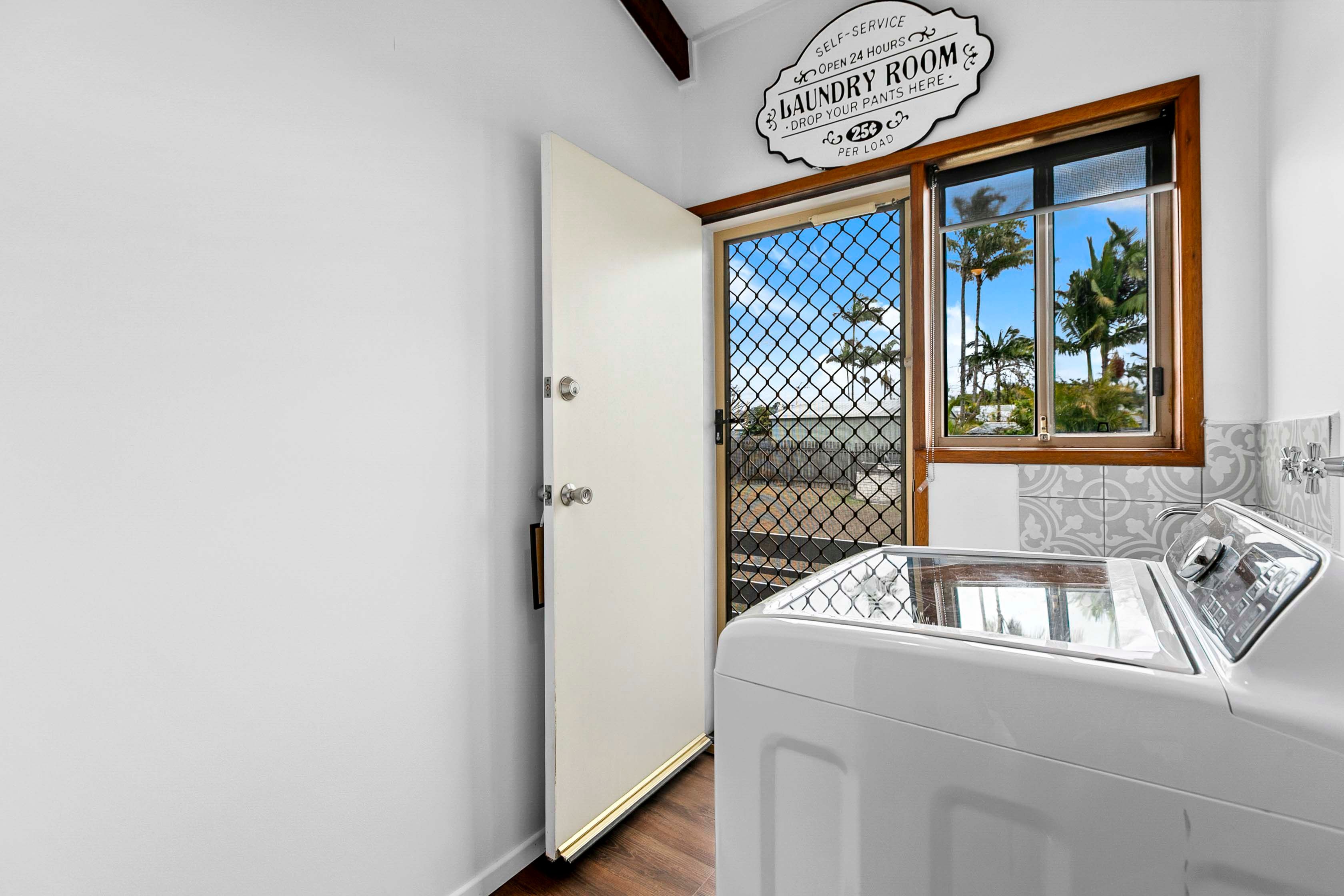 43 Oleander Avenue — photo 15 of 26