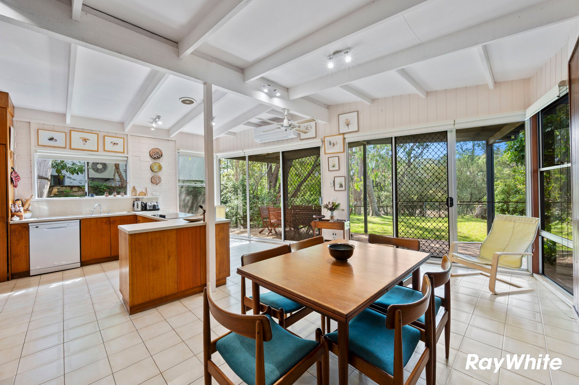 63 Candlagan Drive, Broulee, NSW 2537