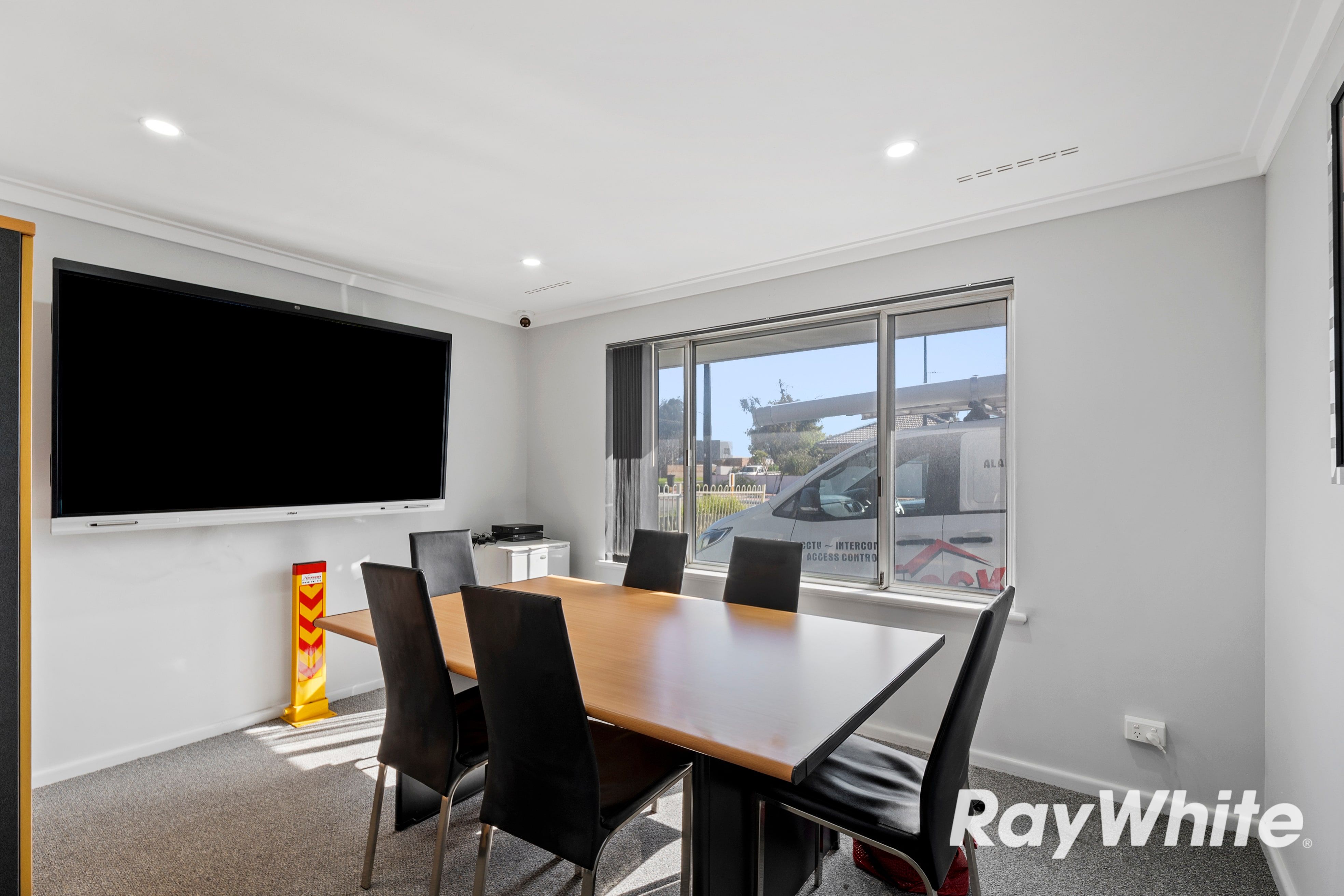 47 Peel Street — photo 6 of 23