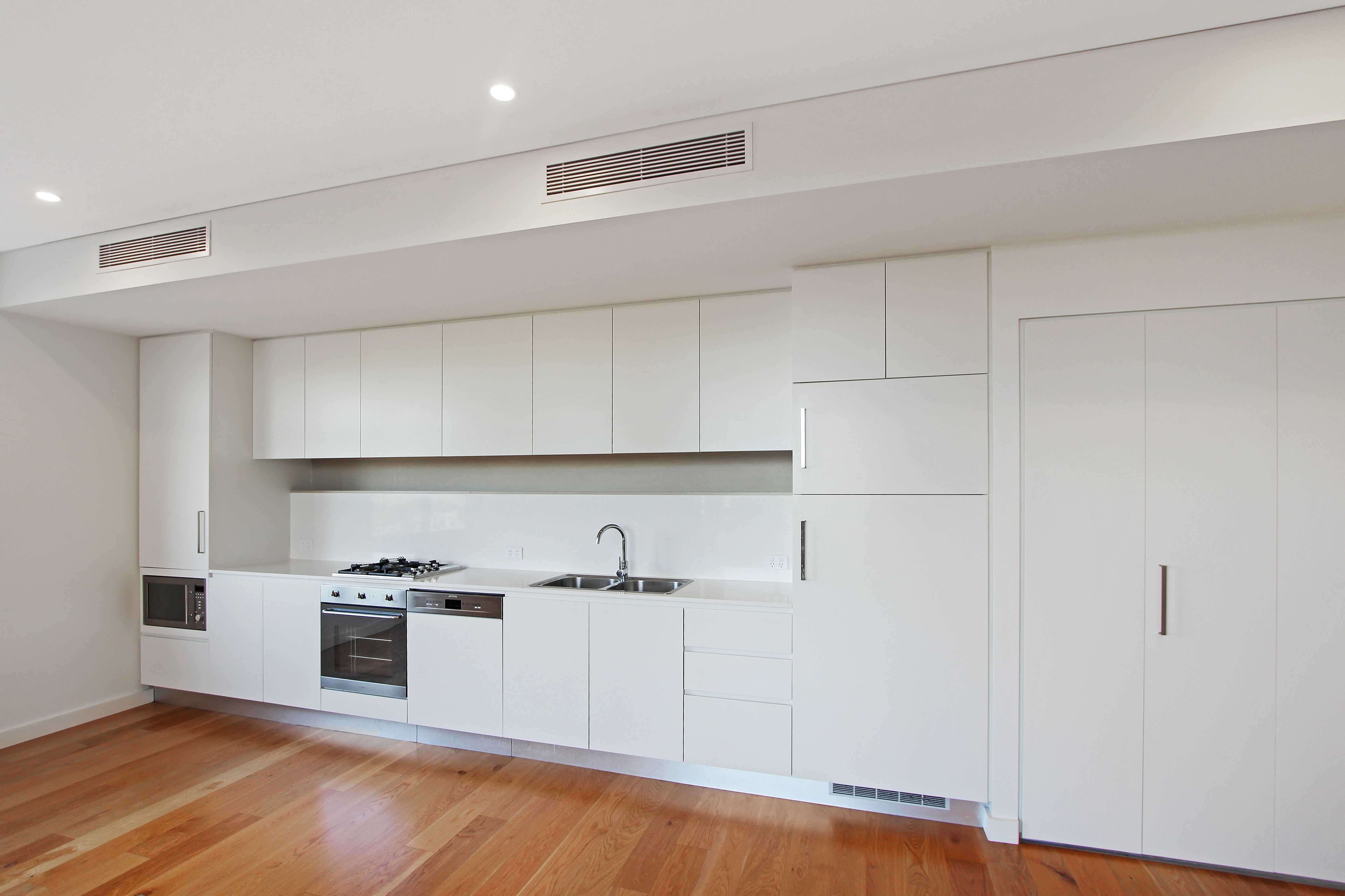 903/3 Mooltan Avenue — photo 3 of 9