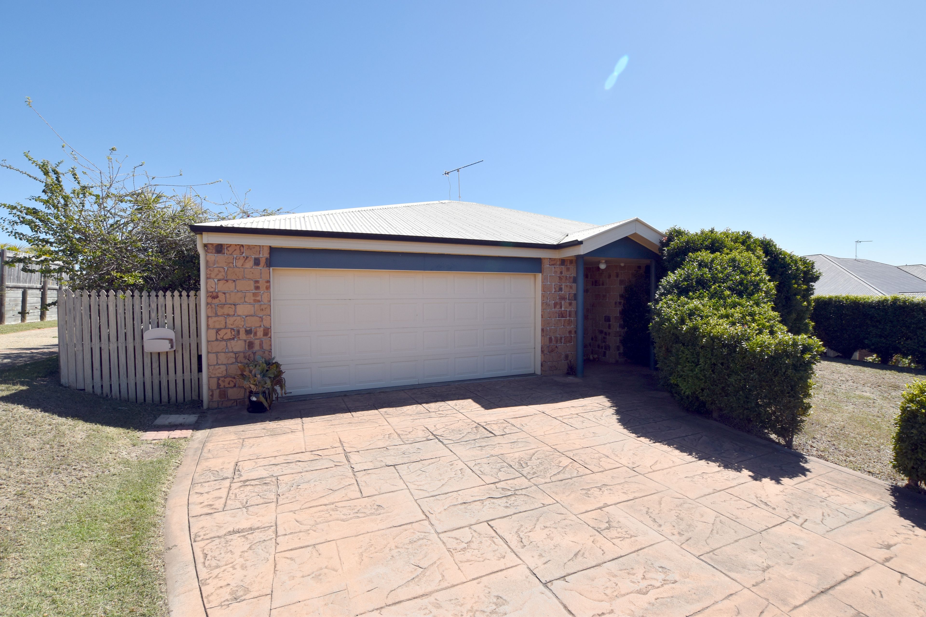 42 Katrina Boulevarde, New Auckland, QLD 4680