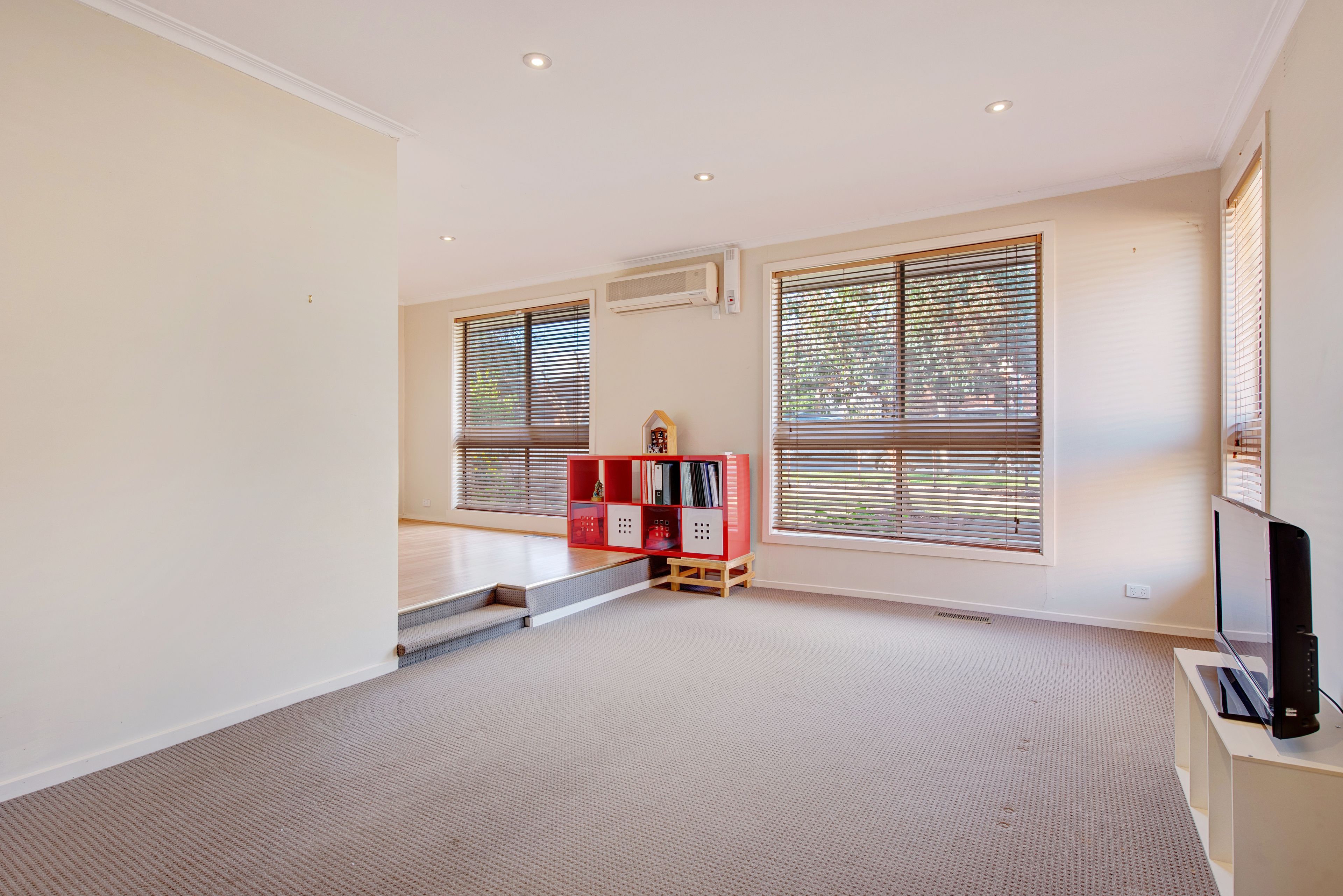 1/15 Rickards Avenue, Knoxfield, VIC 3180