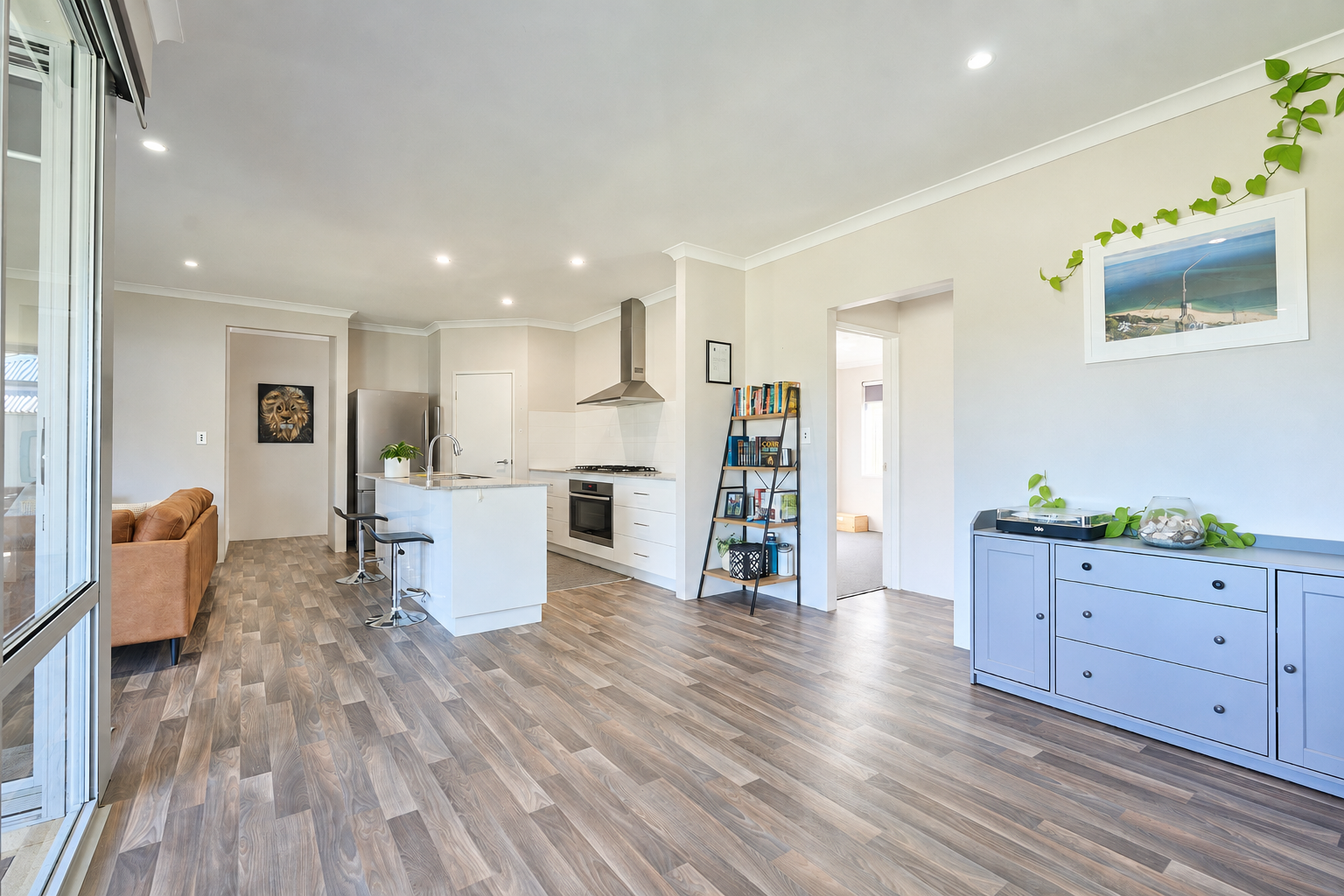 40 Kenwyn Drive — photo 4 of 20