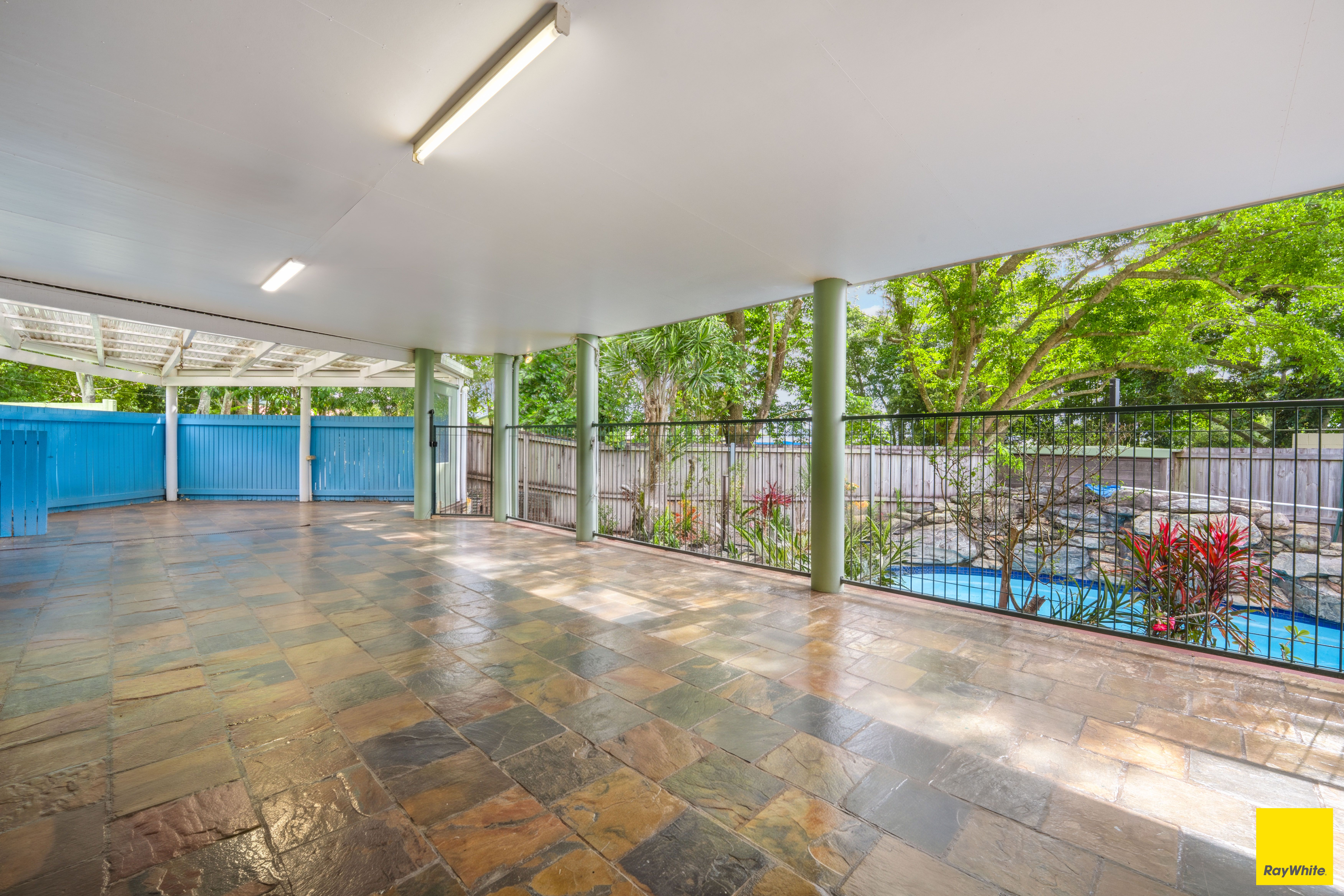 12 Tuffley Close — photo 14 of 20