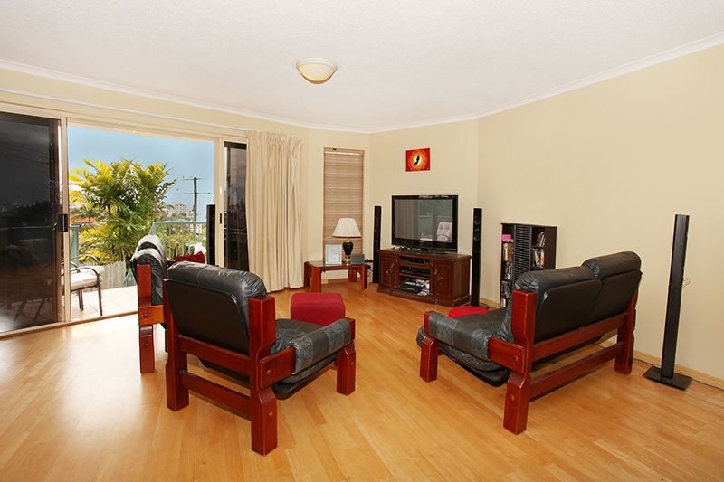 2/32 Camfield Street, Alexandra Headland, QLD 4572