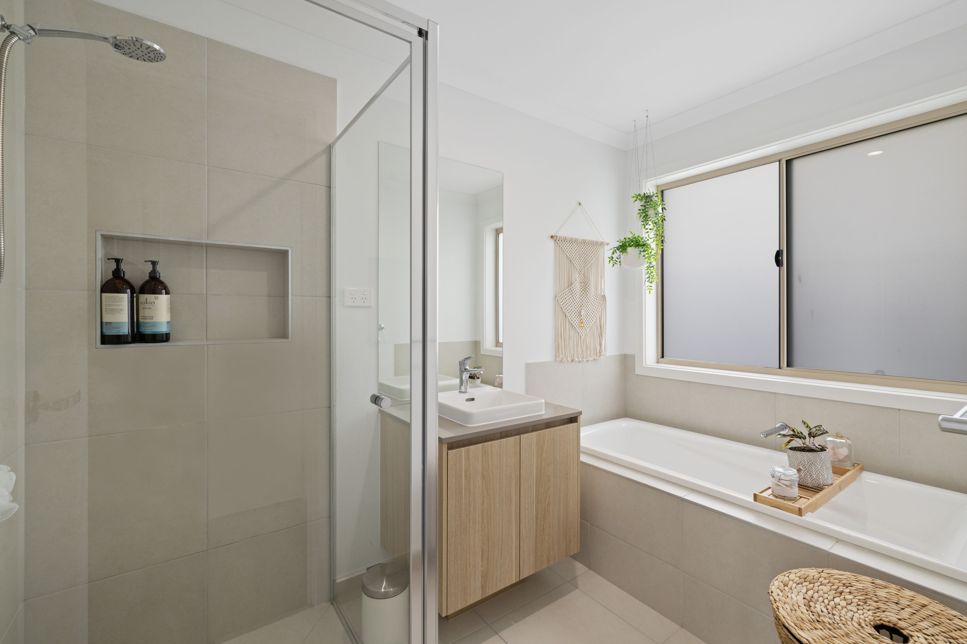 2/11 Parkes Street — photo 10 of 14