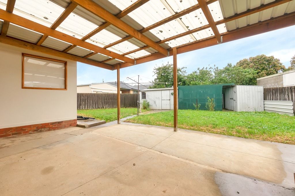 14 Golden Avenue, Werribee, VIC 3030