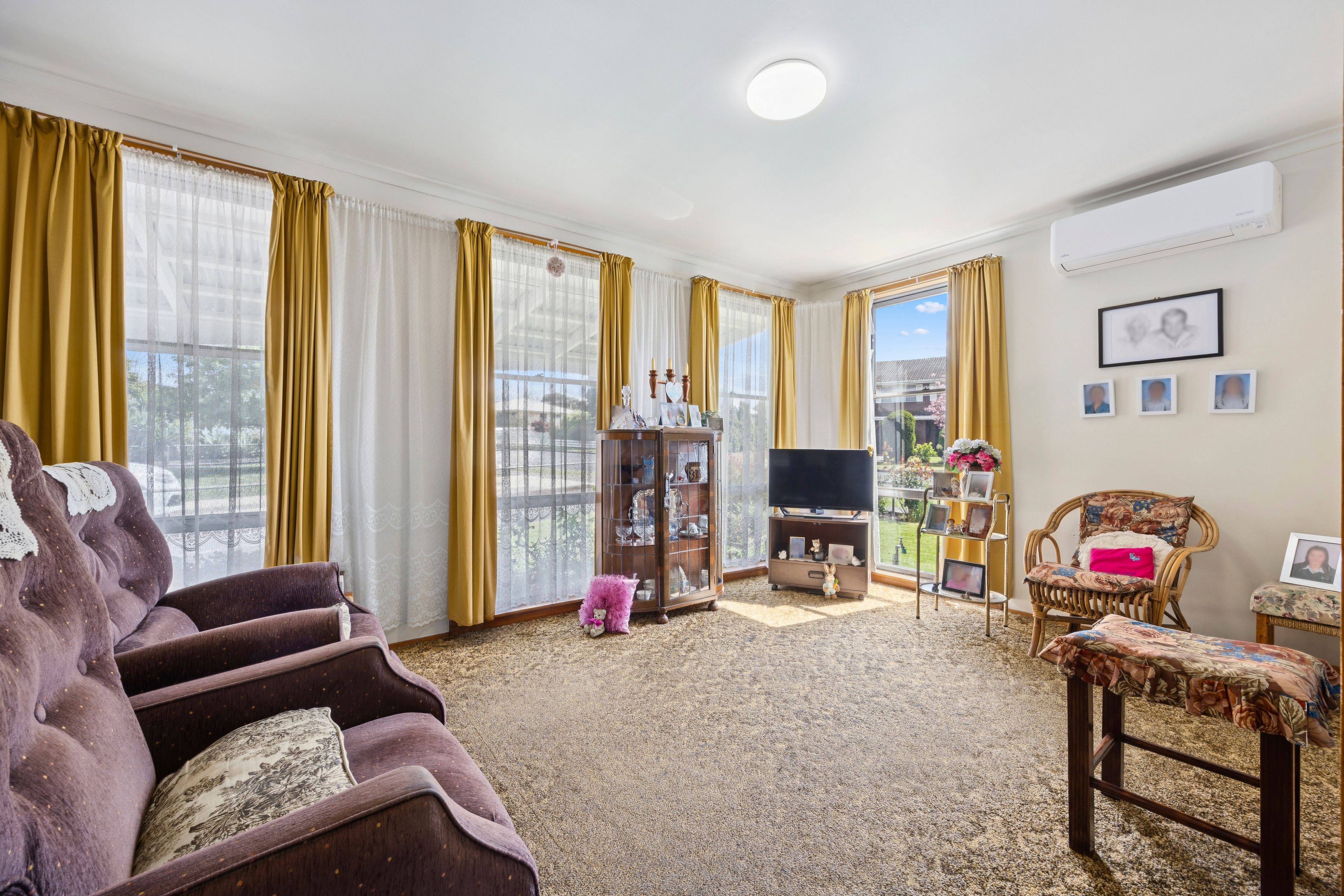 11 Bowen Street — photo 4 of 13