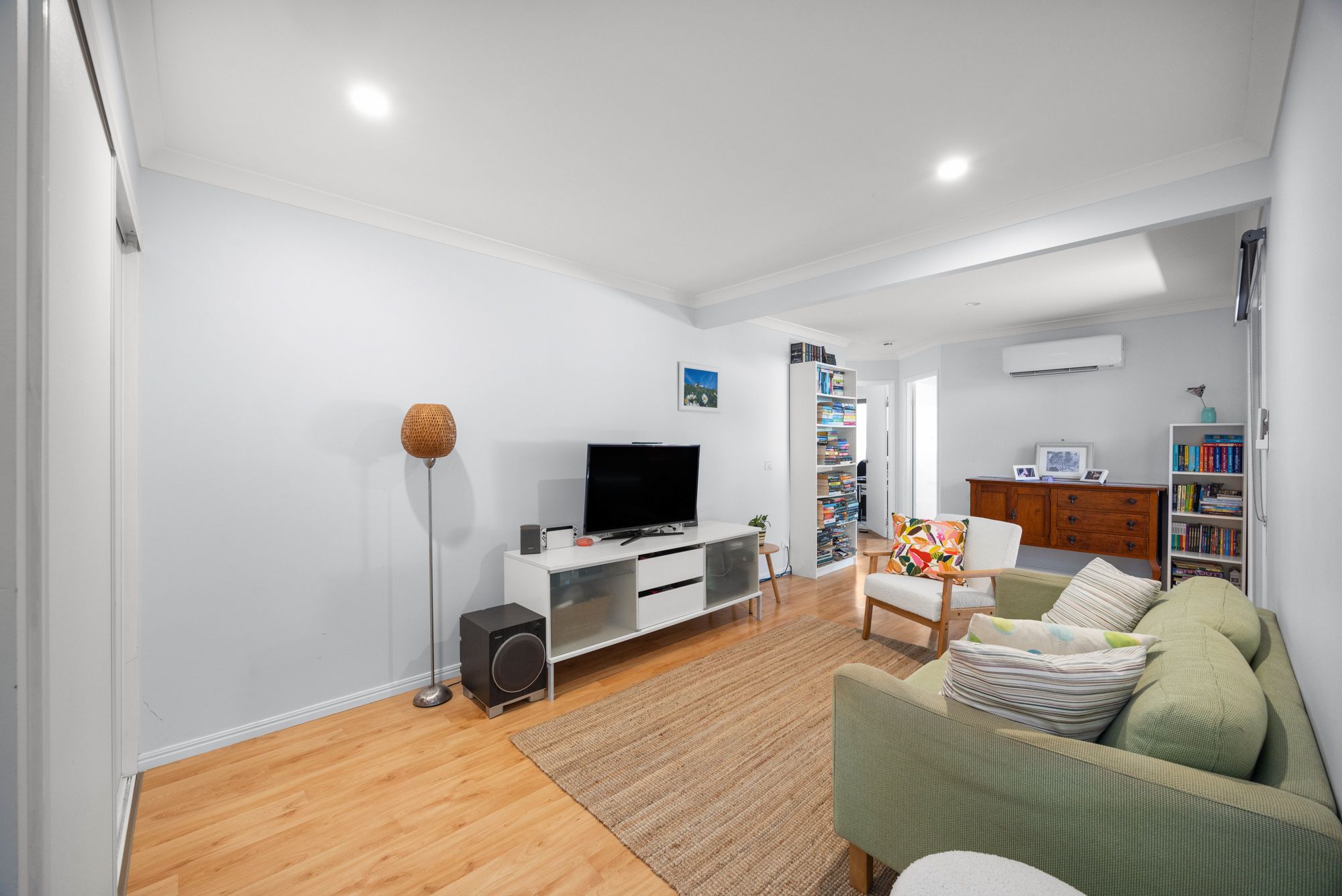 24 Braemar Road — photo 7 of 9