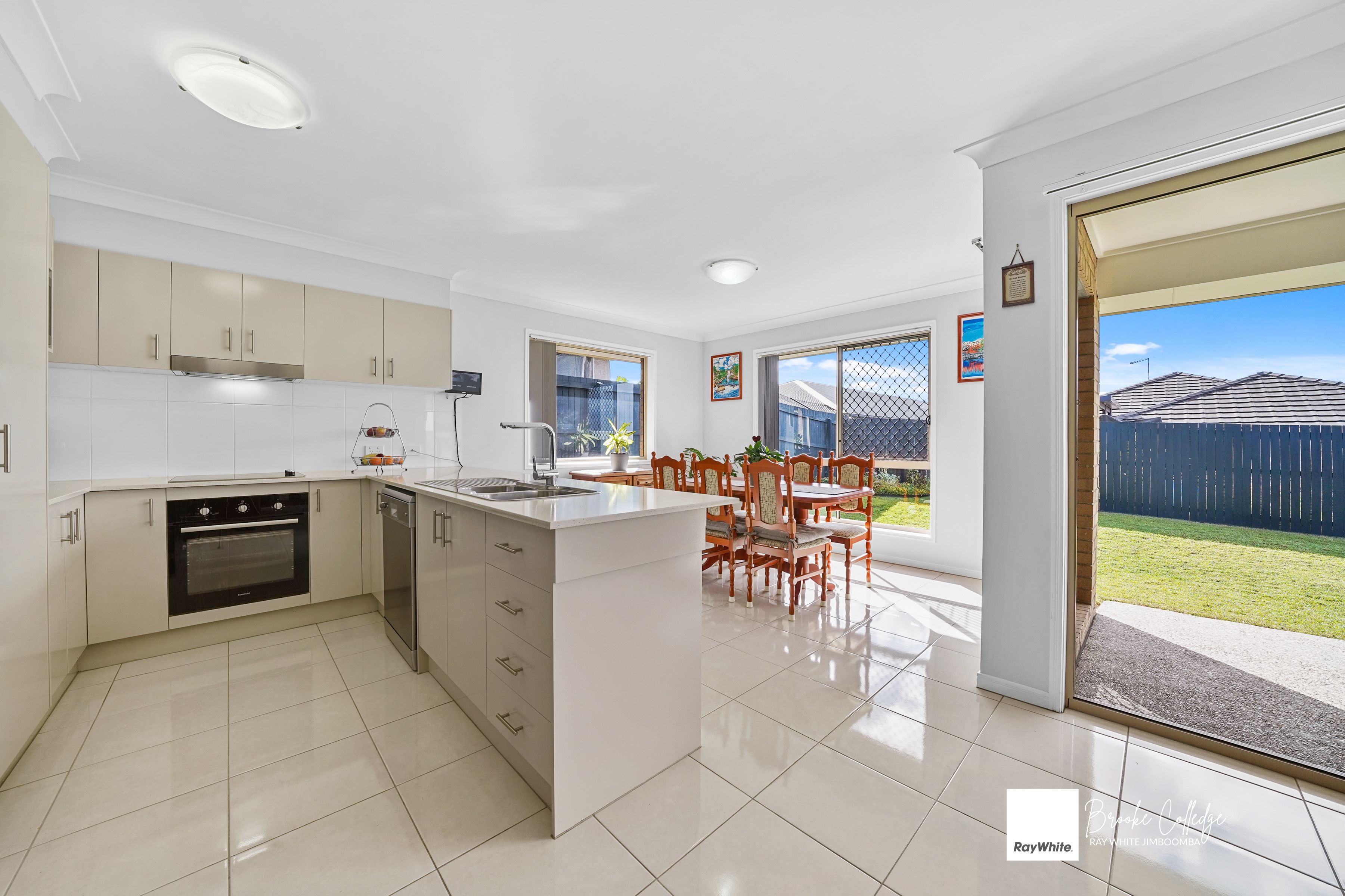 22 Mount Mee Street — photo 4 of 18