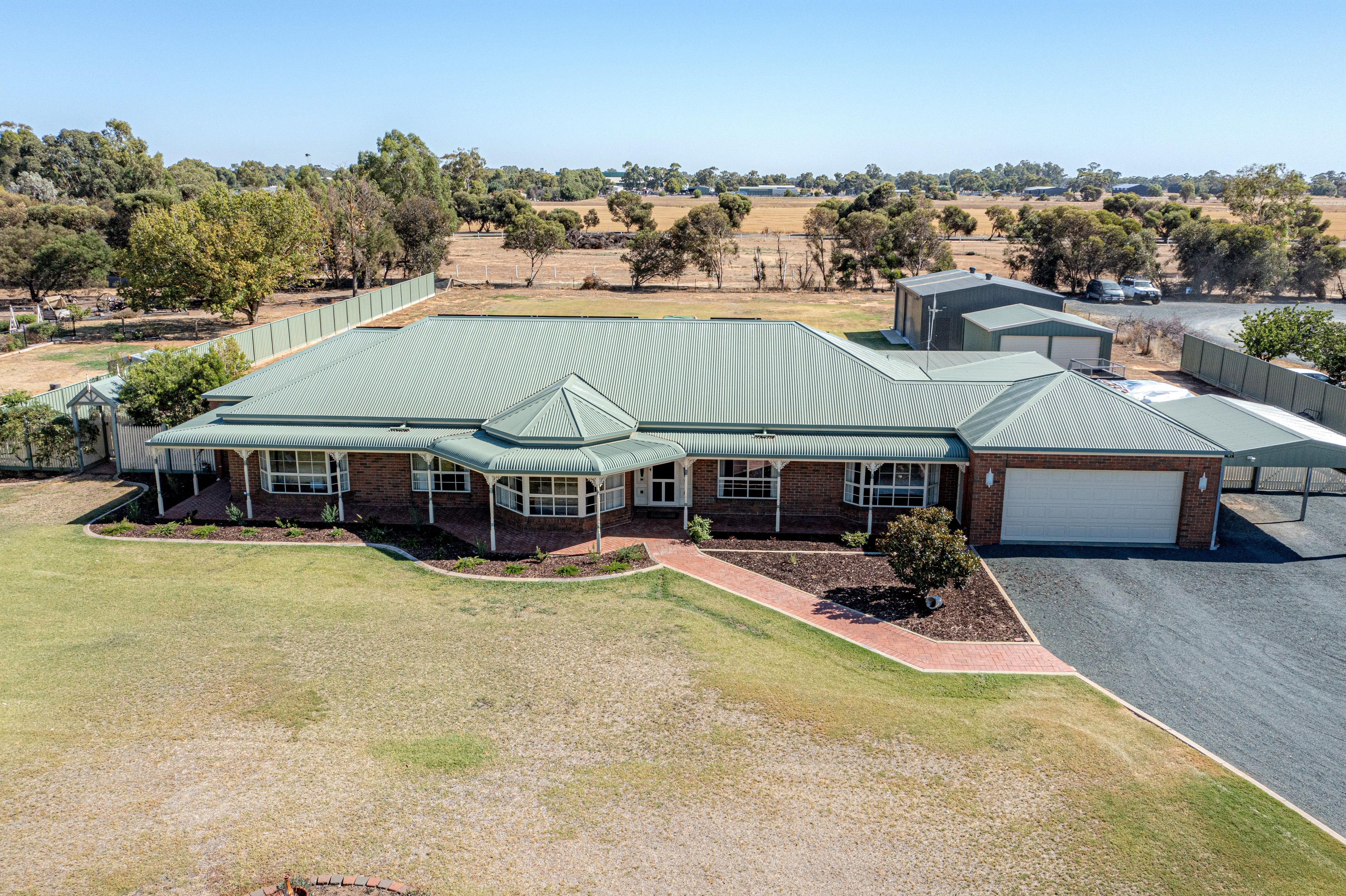 76 Pascoe Street