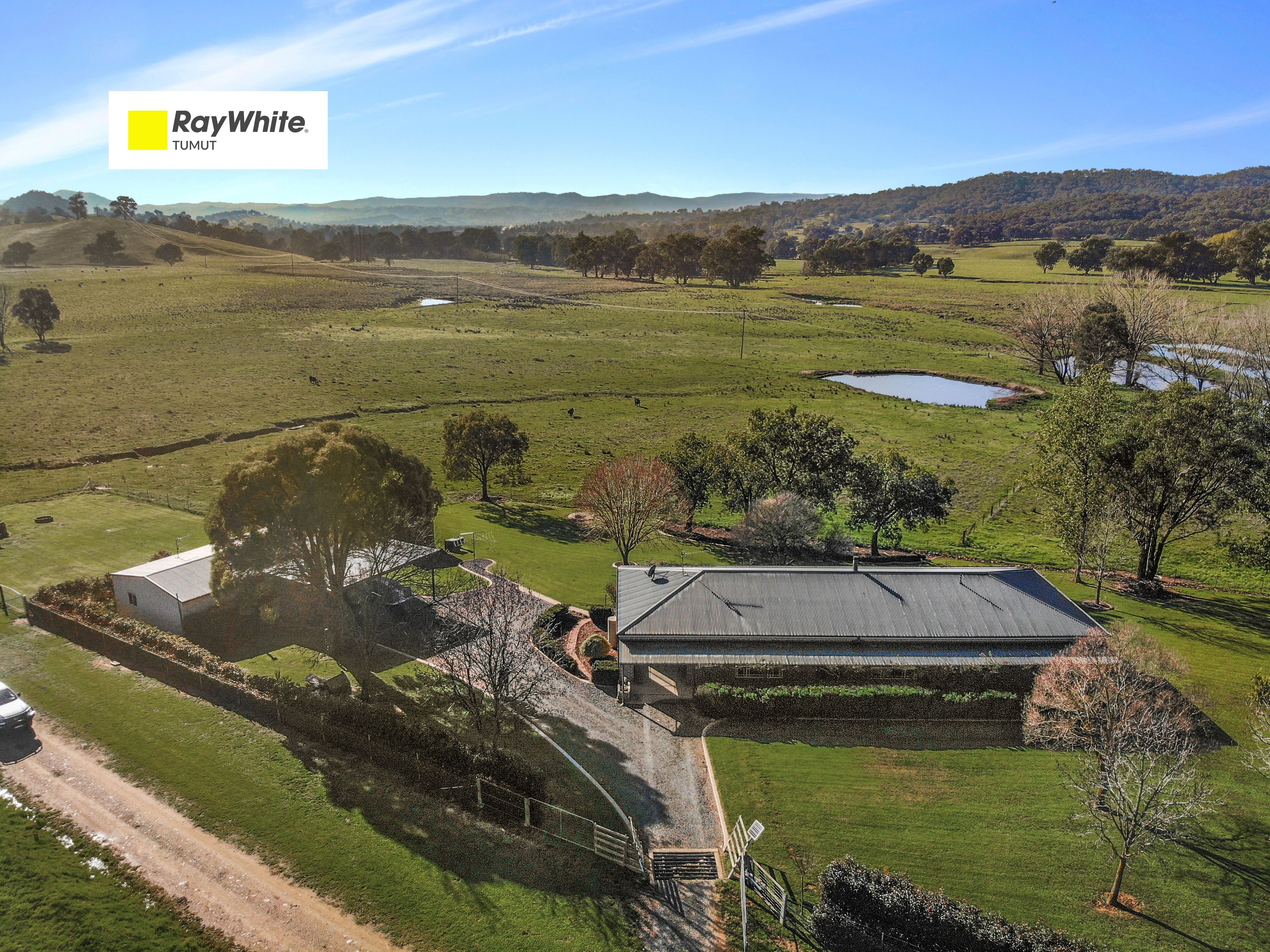 2/66 Whatmans Lane — photo from Ray White Tumut