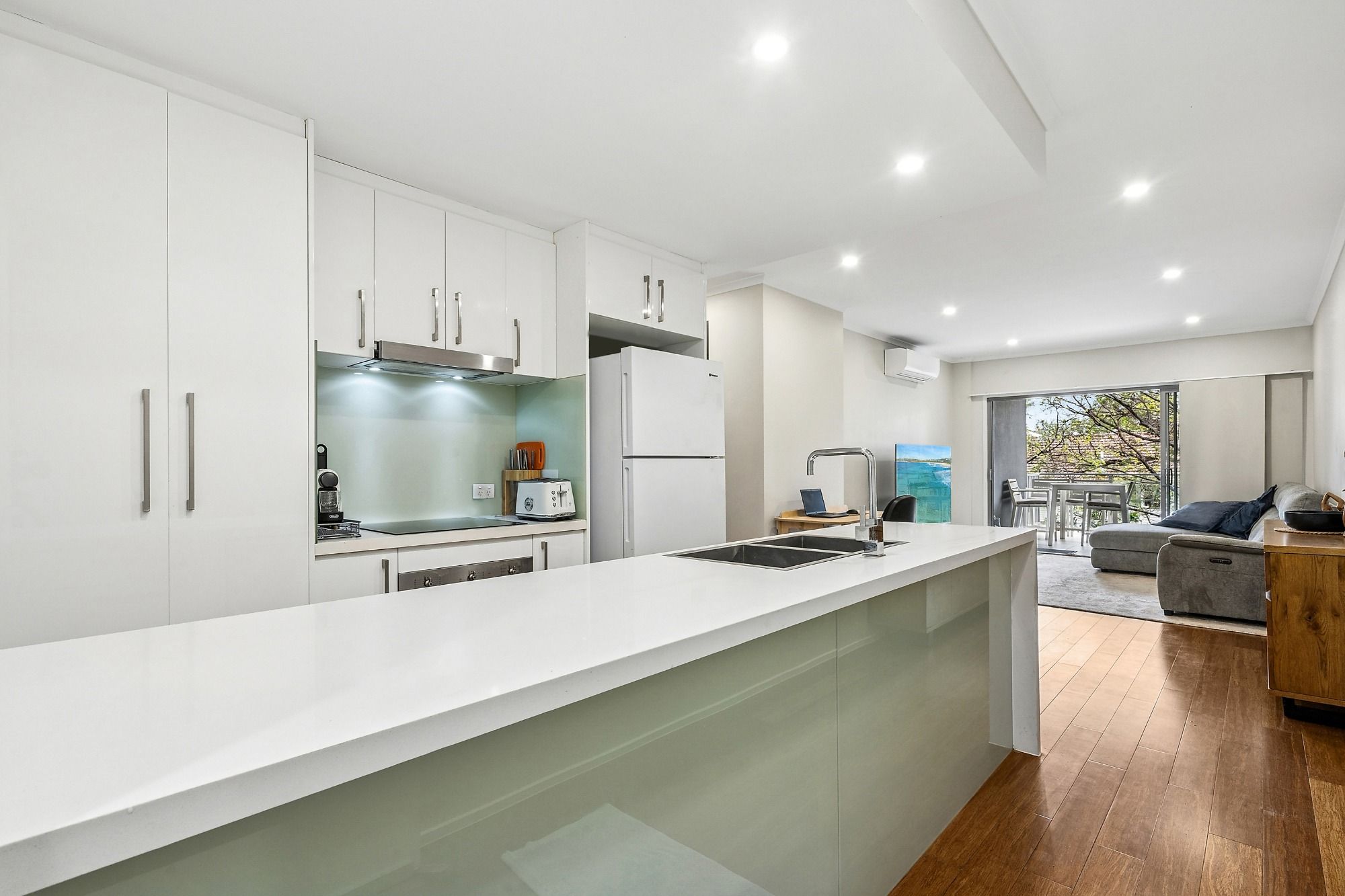 2/586 Sherwood Road — photo 3 of 14