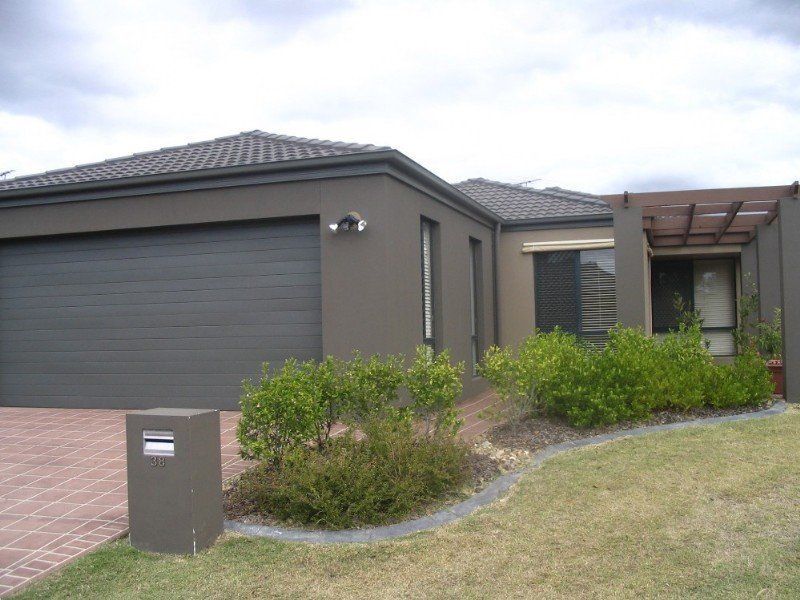 38 Macaranga Crescent, Carseldine, QLD 4034