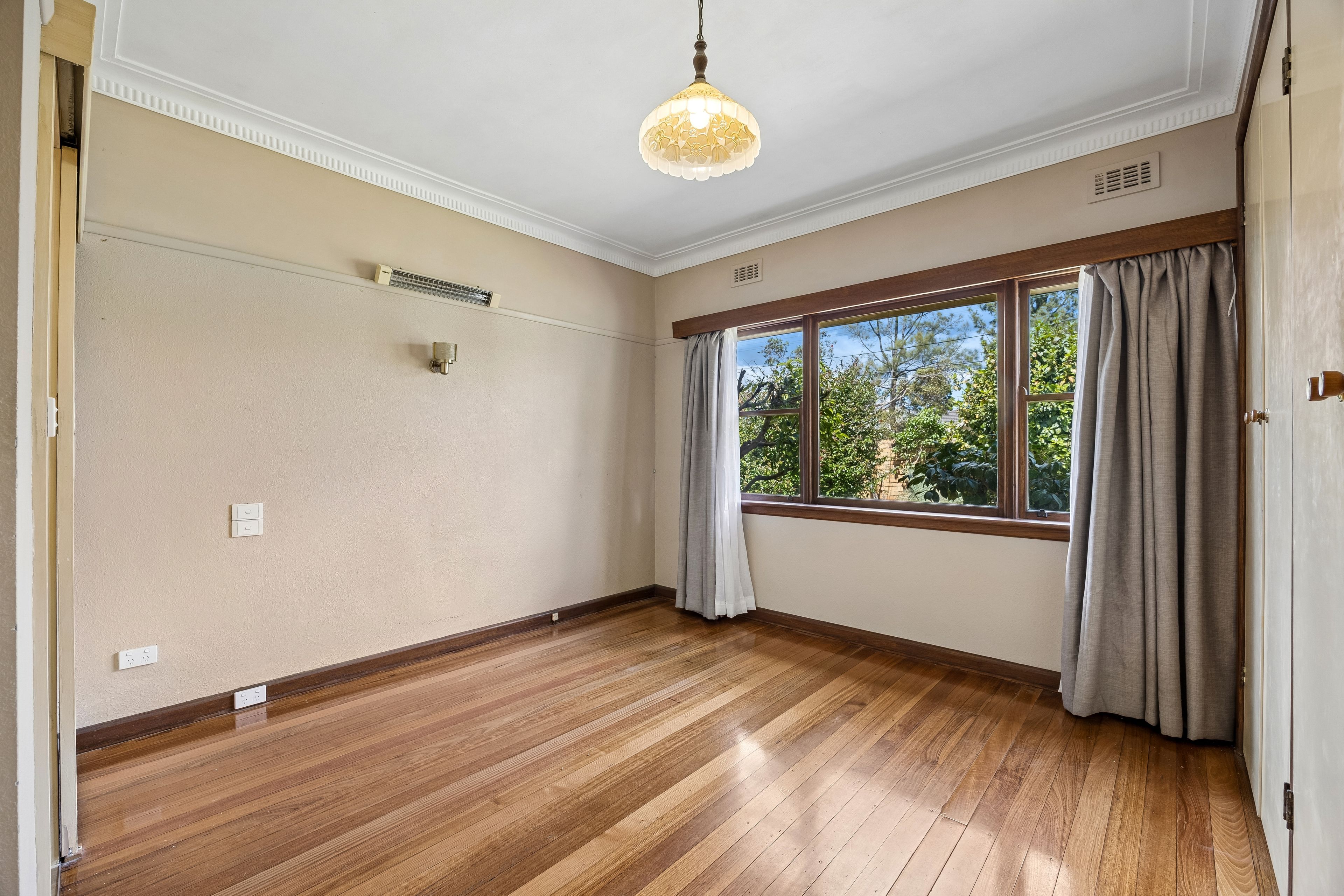 69 Lower Dandenong Road — photo 9 of 16