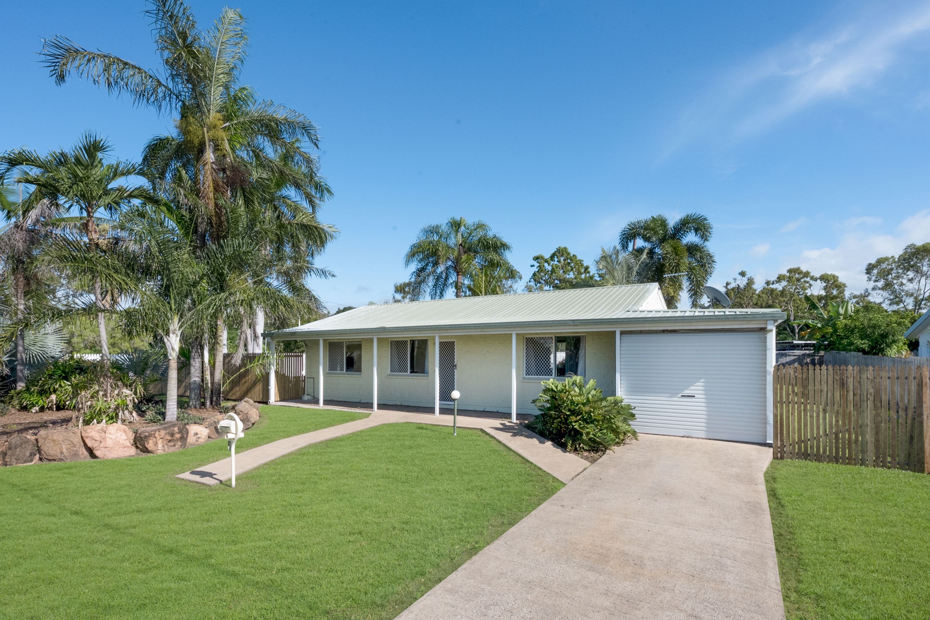 19 Gardiner Court, Kelso, QLD 4815