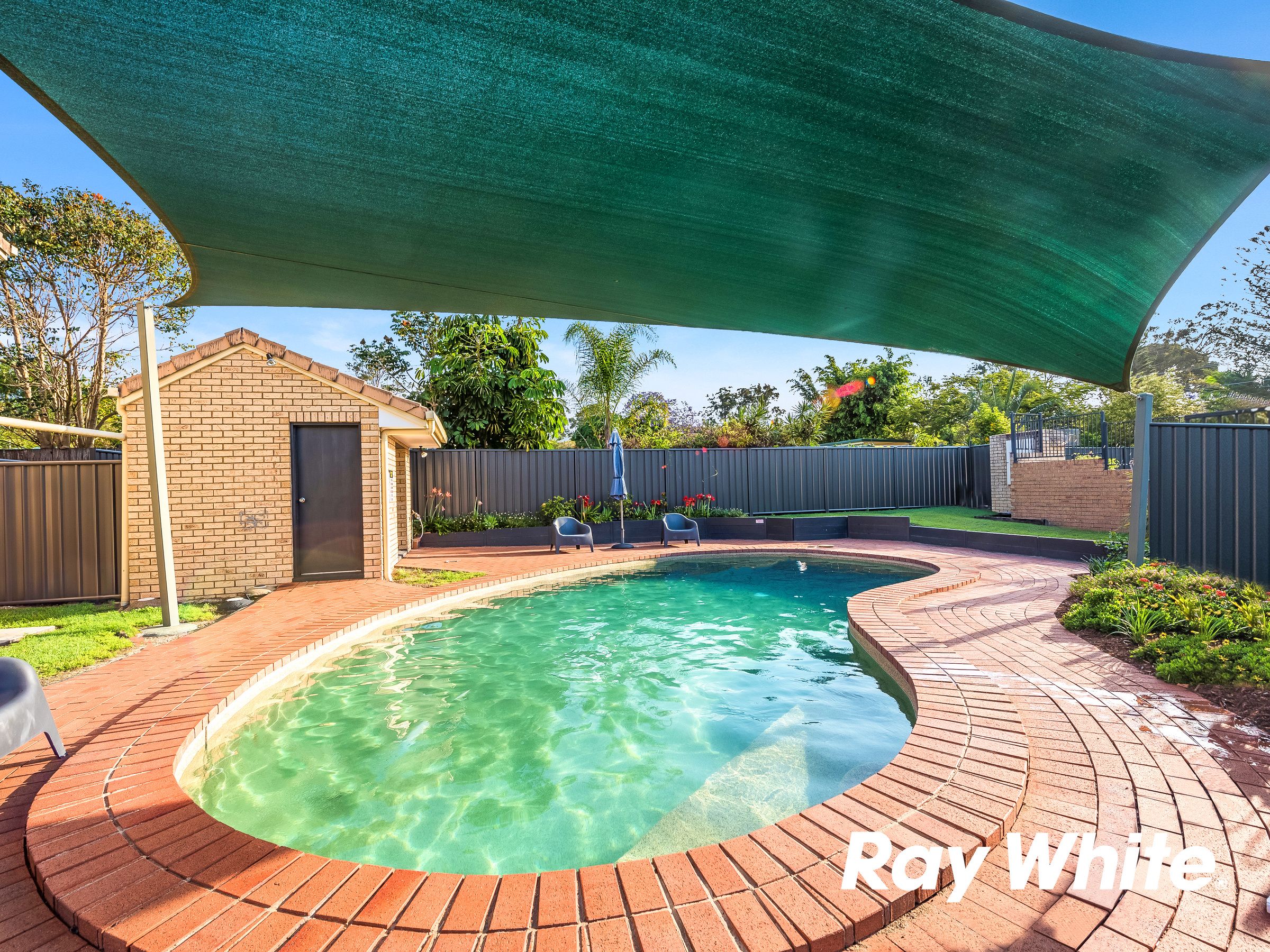2/11 Damalis Street, Woodridge, QLD 4114