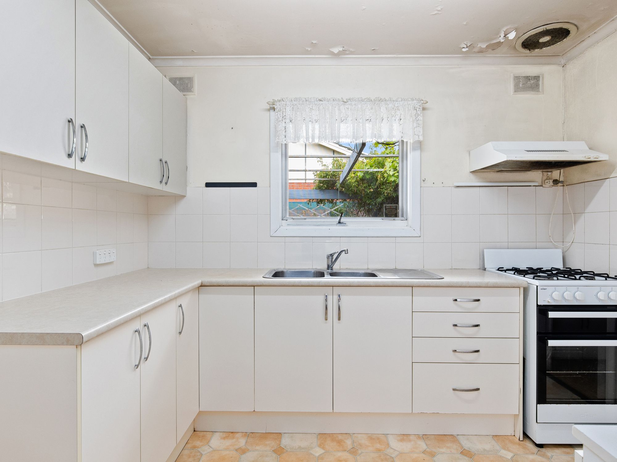 68 Elizabeth Road, Christie Downs, SA 5164