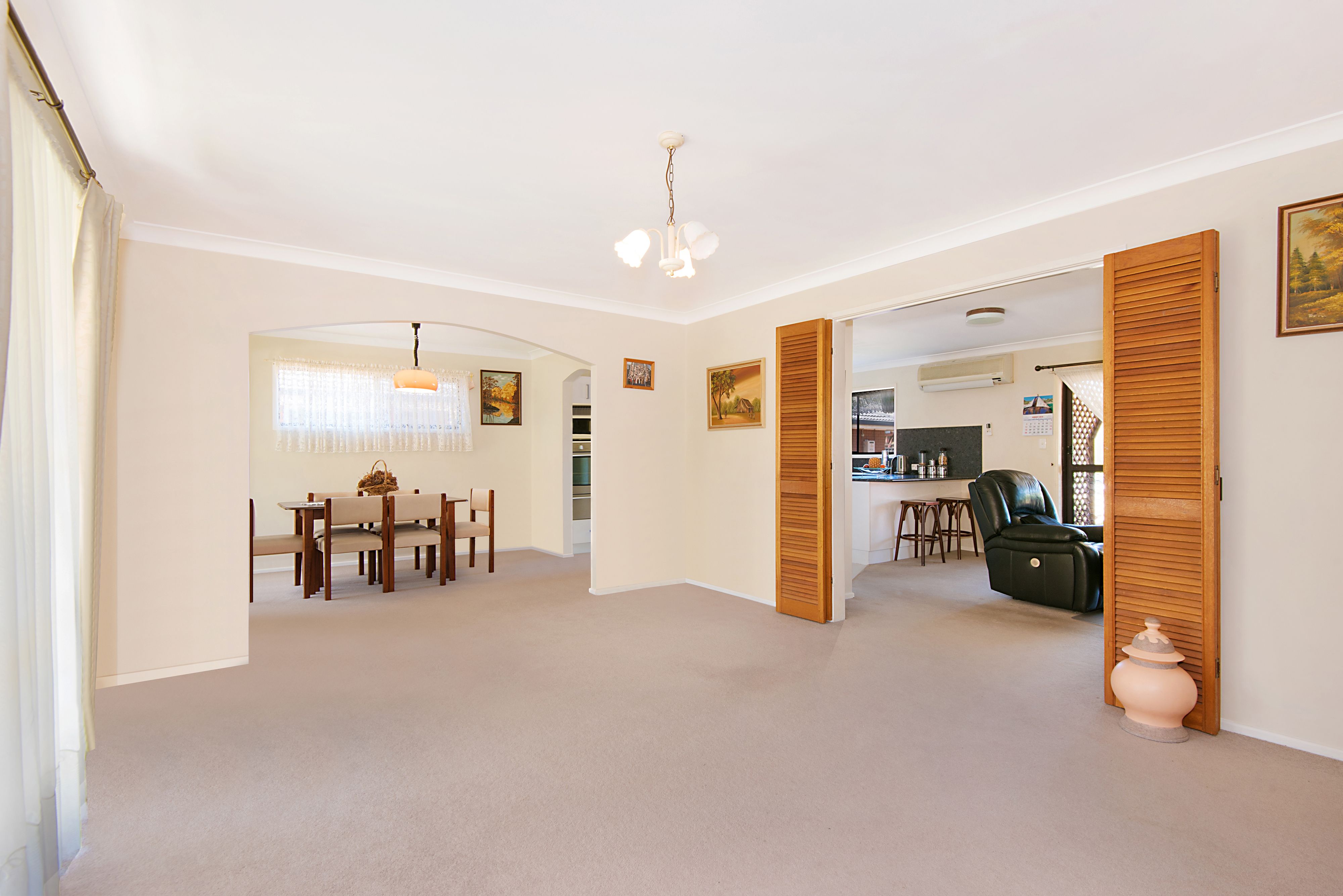 11 Michelle Crescent, Wishart, QLD 4122
