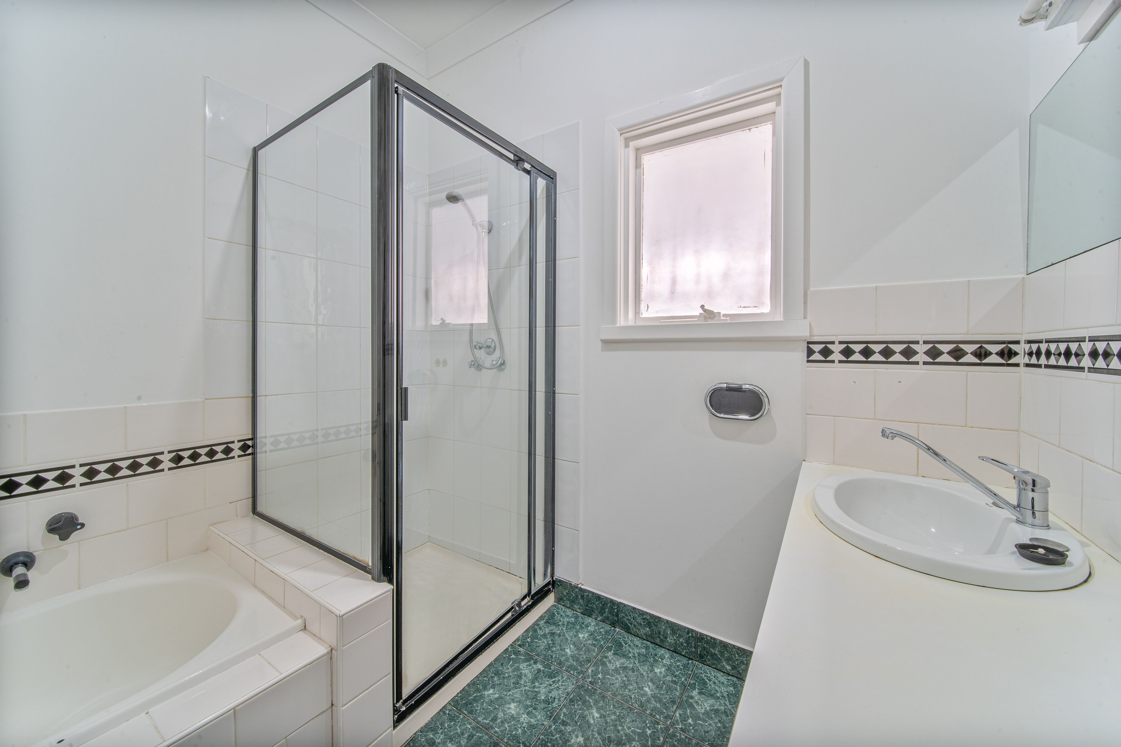 10 Green Street, Long Gully, VIC 3550