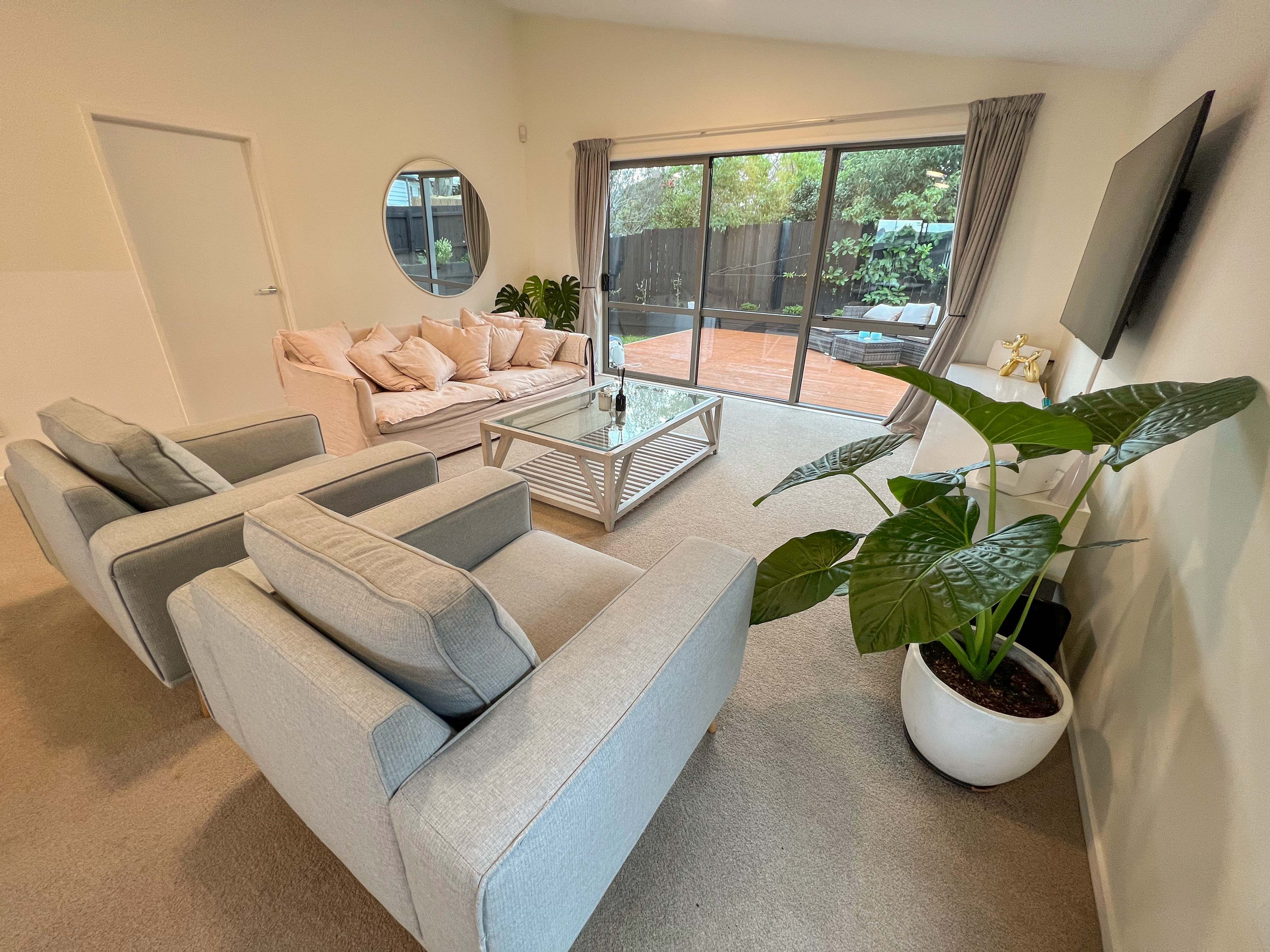 B/22 Torrington Cresent, Glen Innes, Auckland City