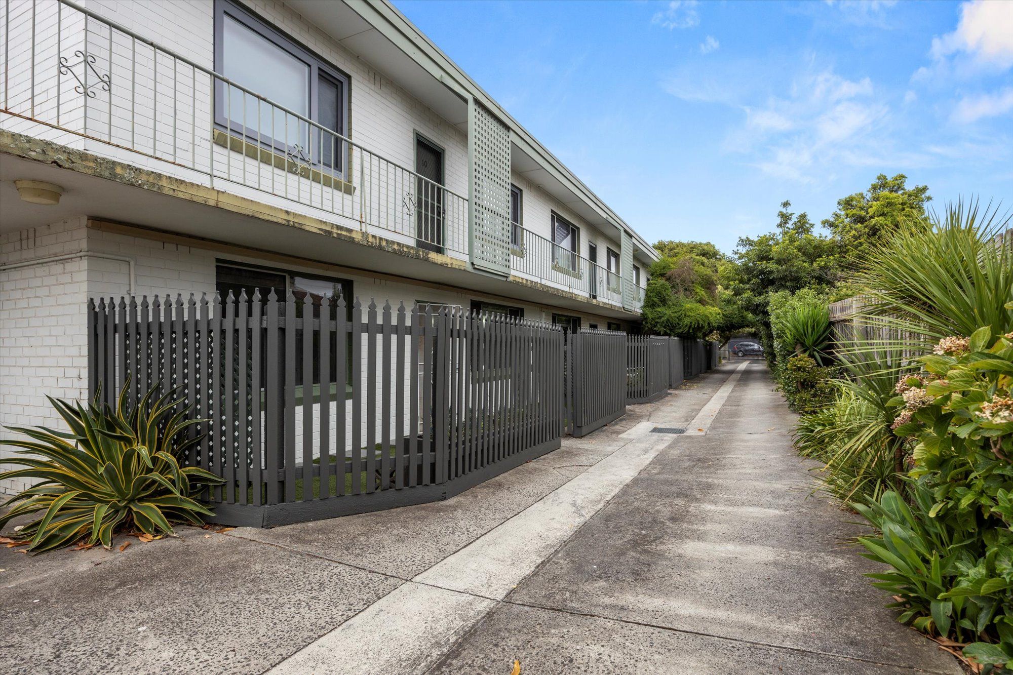 32 Olive Grove, Parkdale VIC 3195