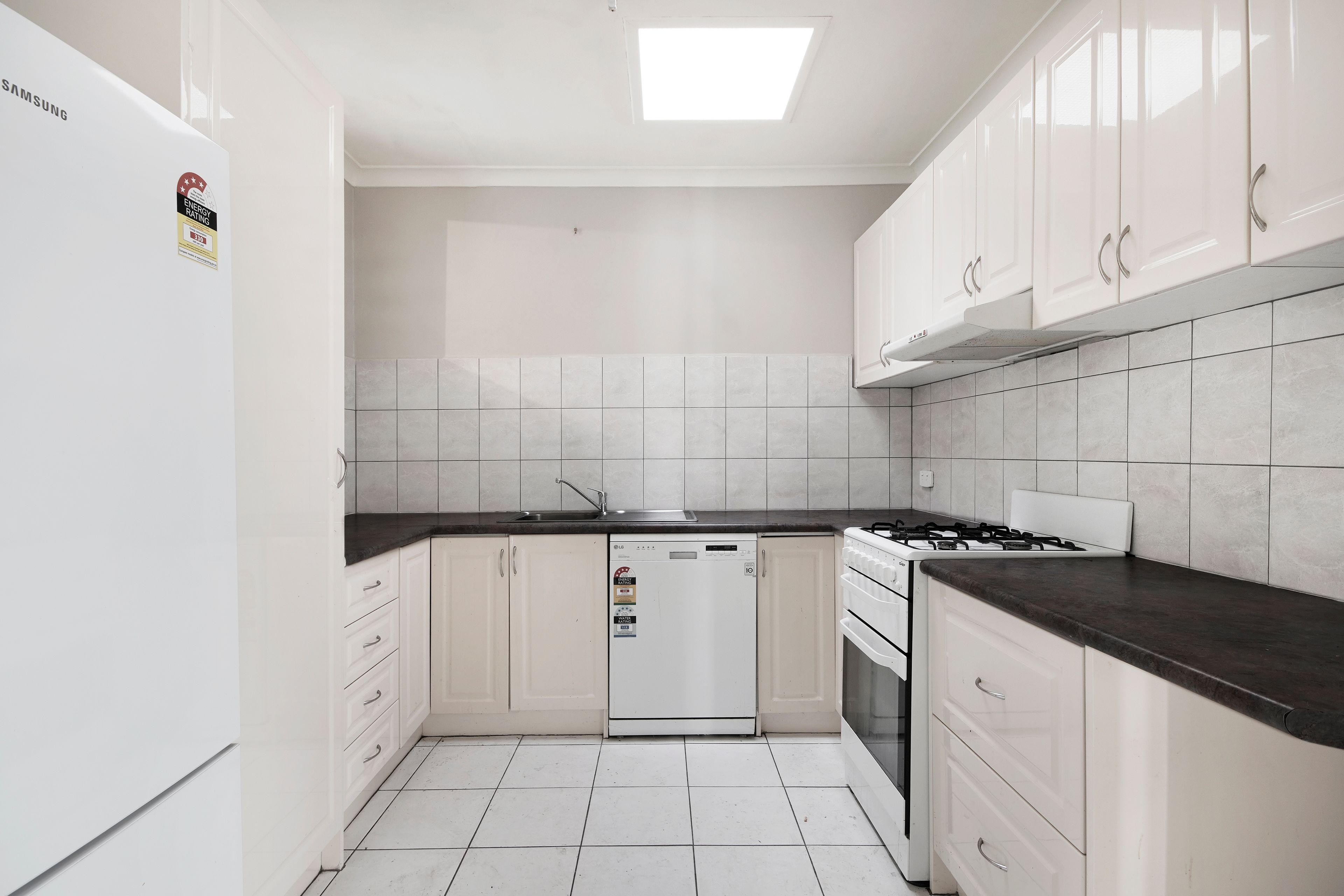 31 Wattle Grove, Reservoir, VIC 3073