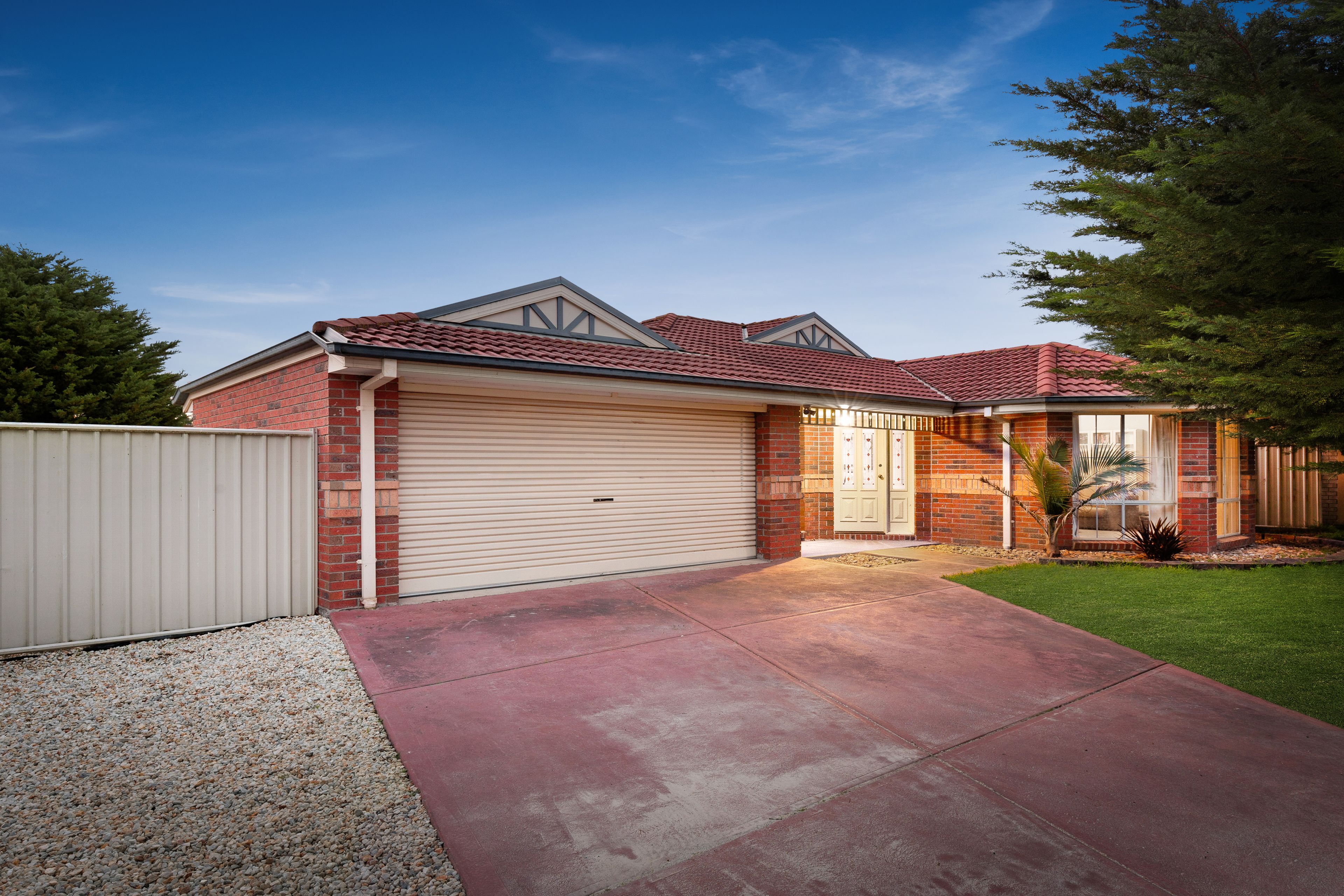 44 Ashwood Grove, Pakenham, VIC 3810