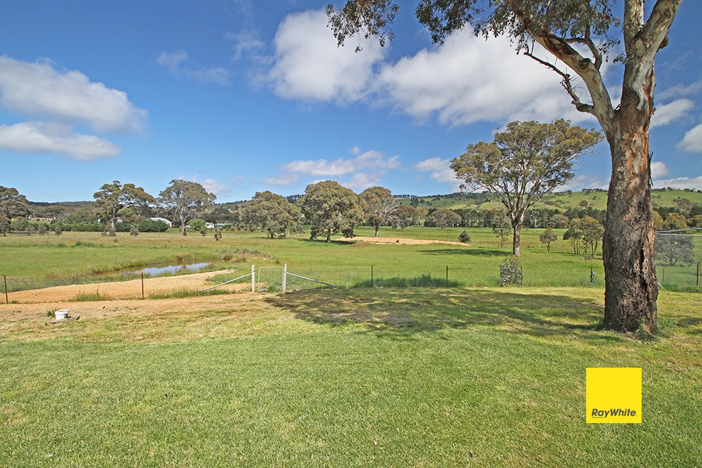 27 Essendon Road, Bungendore, NSW 2621