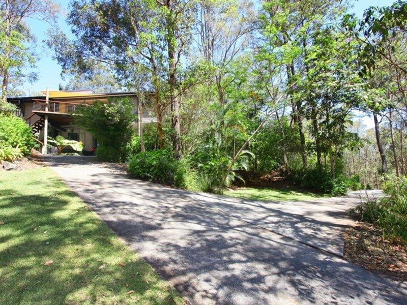 35 Woodlands Way, Parkwood, QLD 4214