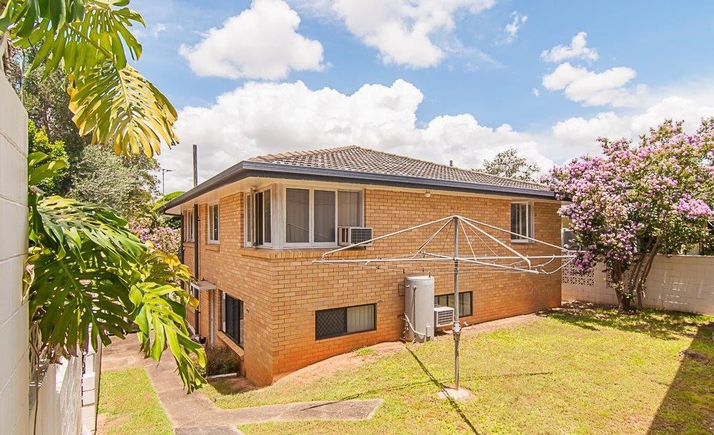 26 Cranbourne Street, Chermside West, QLD 4032