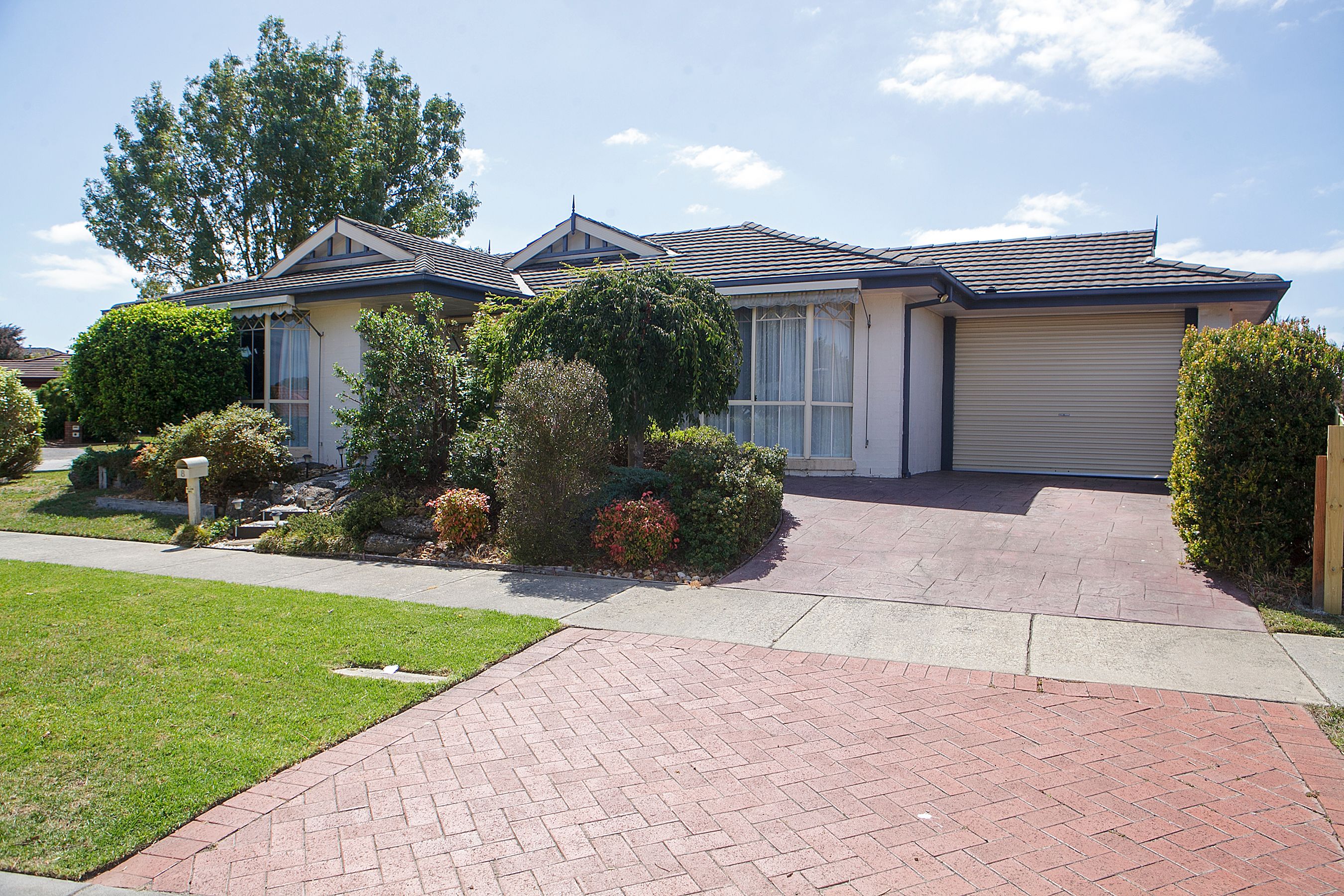 8 Glendale Close, Langwarrin VIC 3910