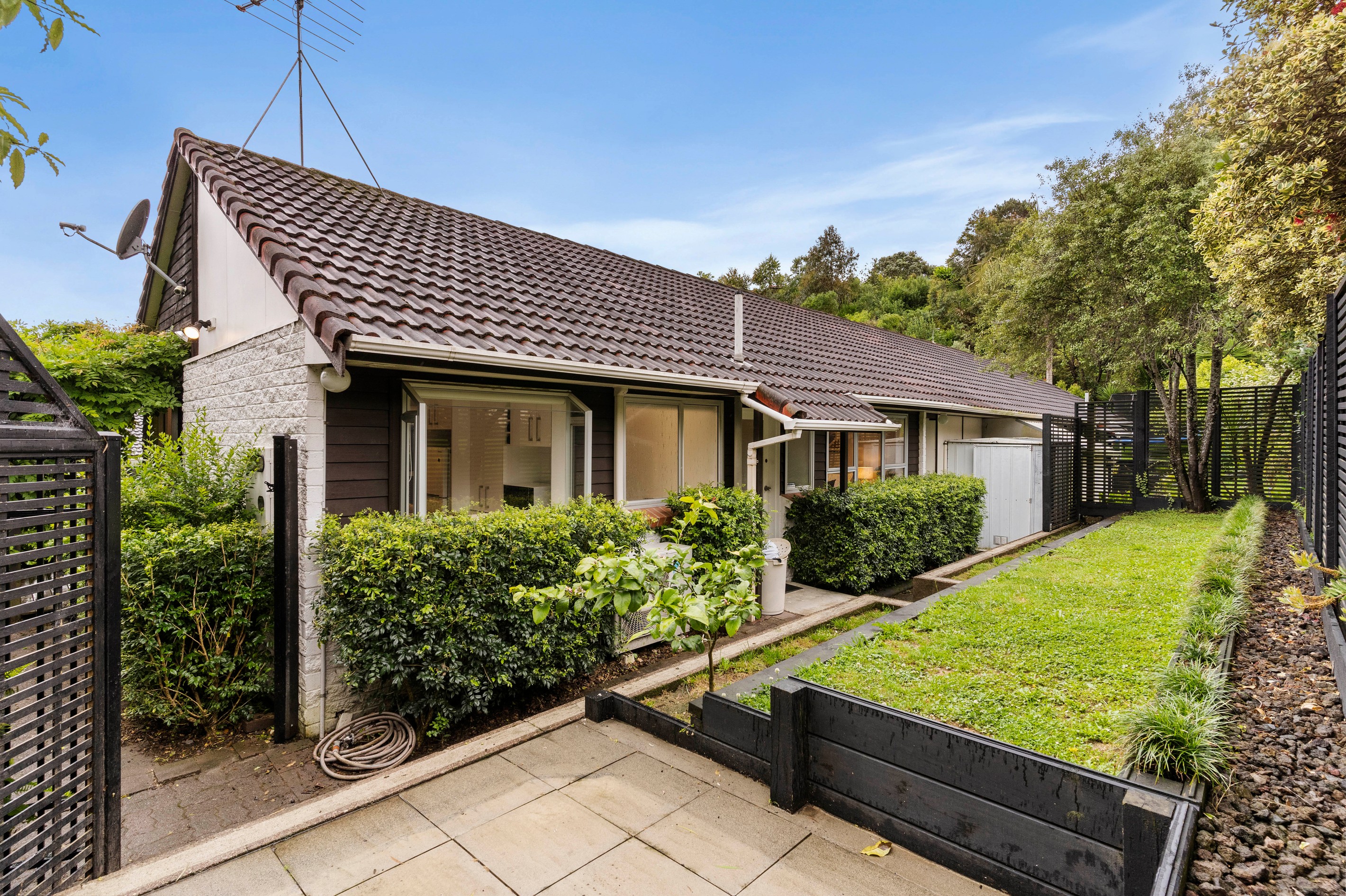 1/22 Malters Place, Browns Bay, North Shore City
