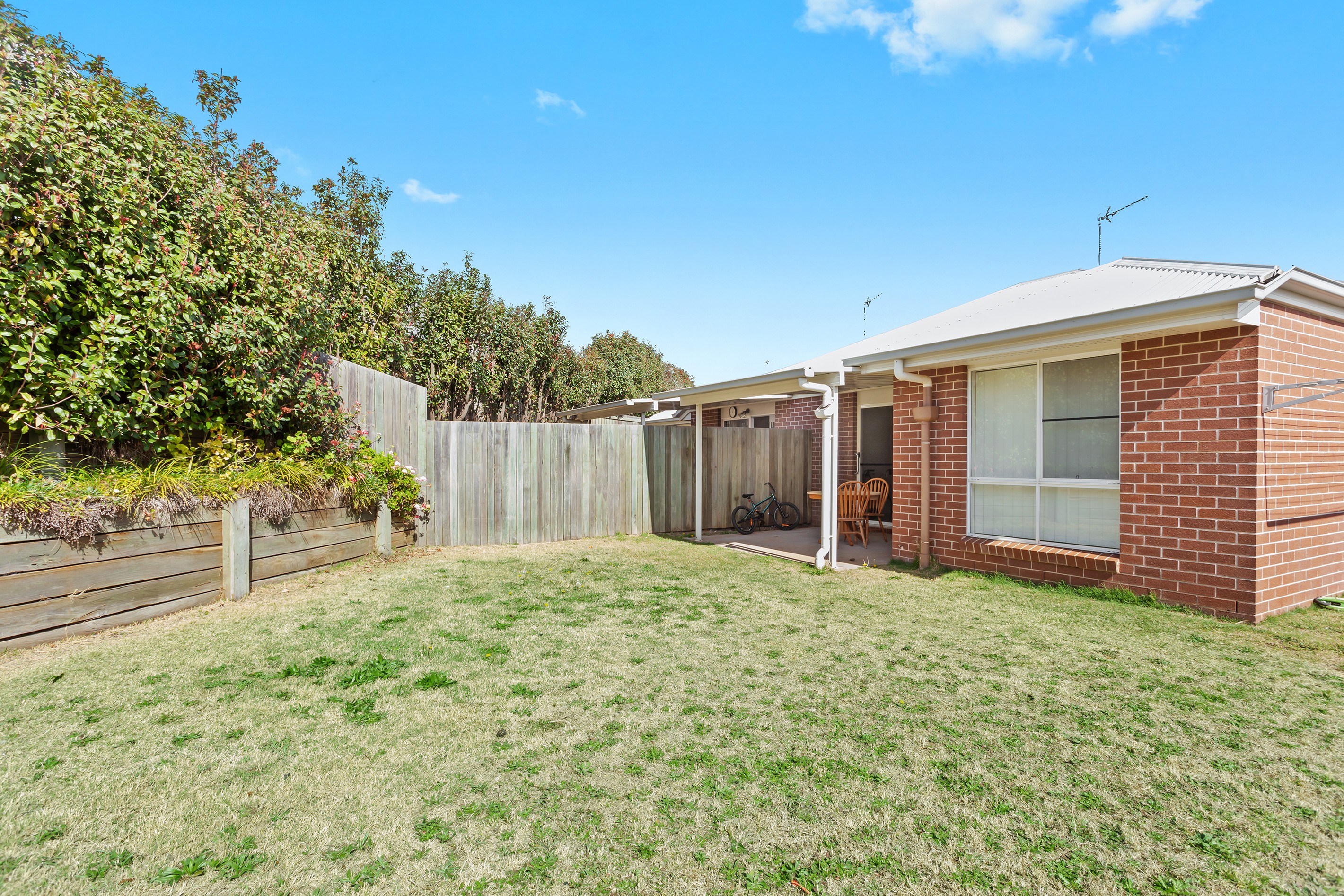 1/10 Chainey Court, Glenvale, QLD 4350