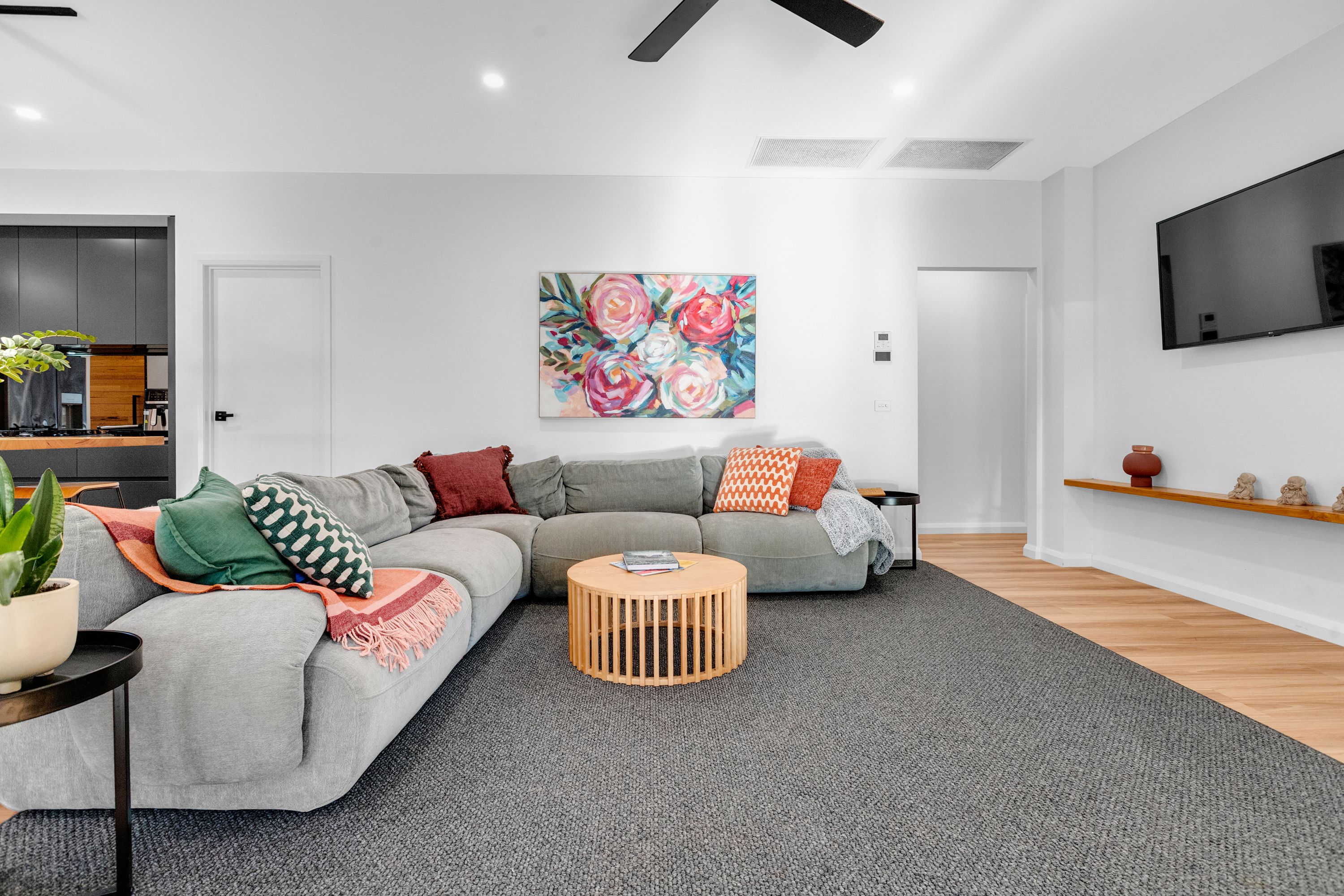 17 Windsor Court — photo 10 of 30