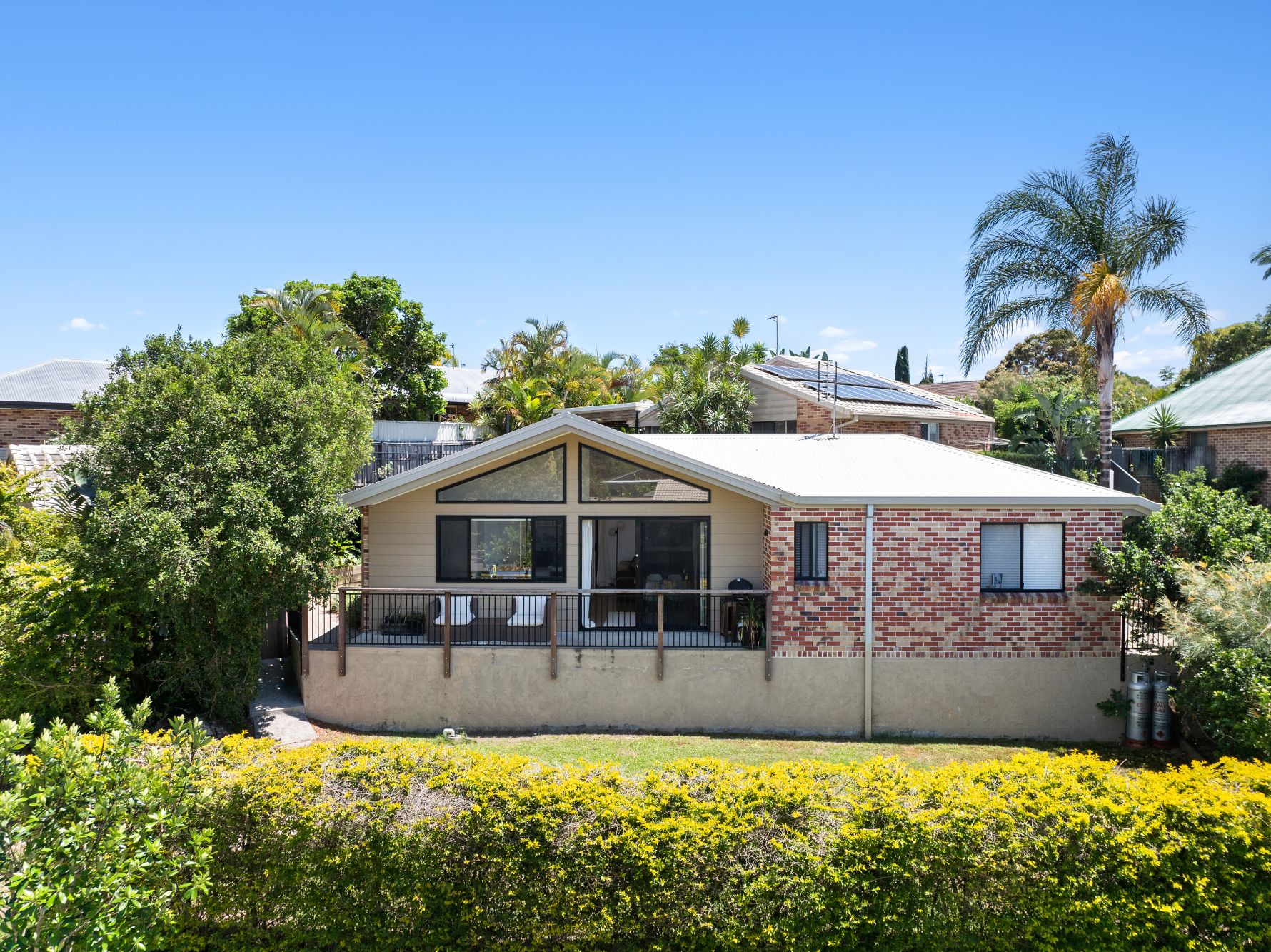38 Beaconsfield Drive — photo 17 of 30