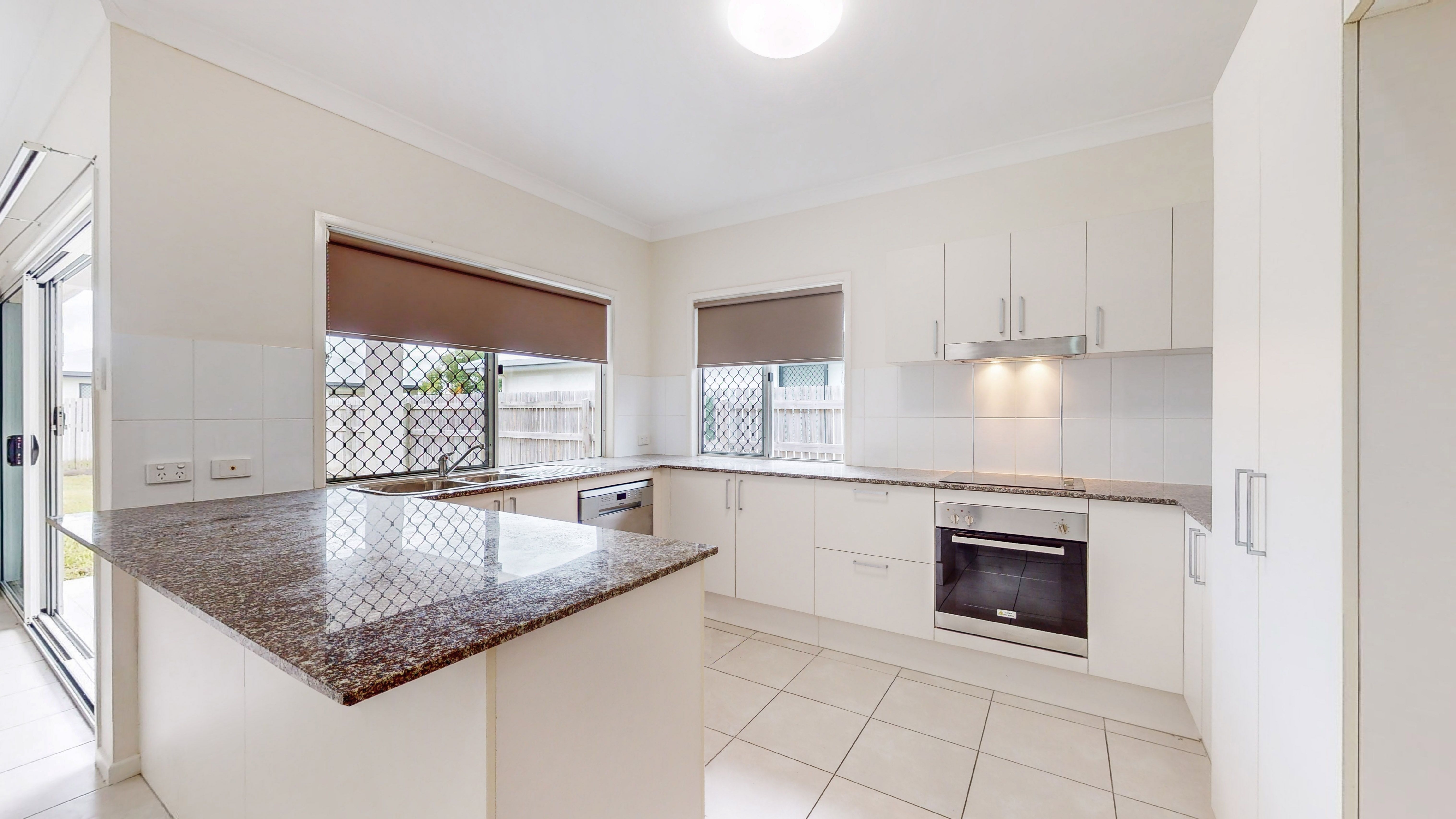 12 Sunburst Street, Mount Low, QLD 4818