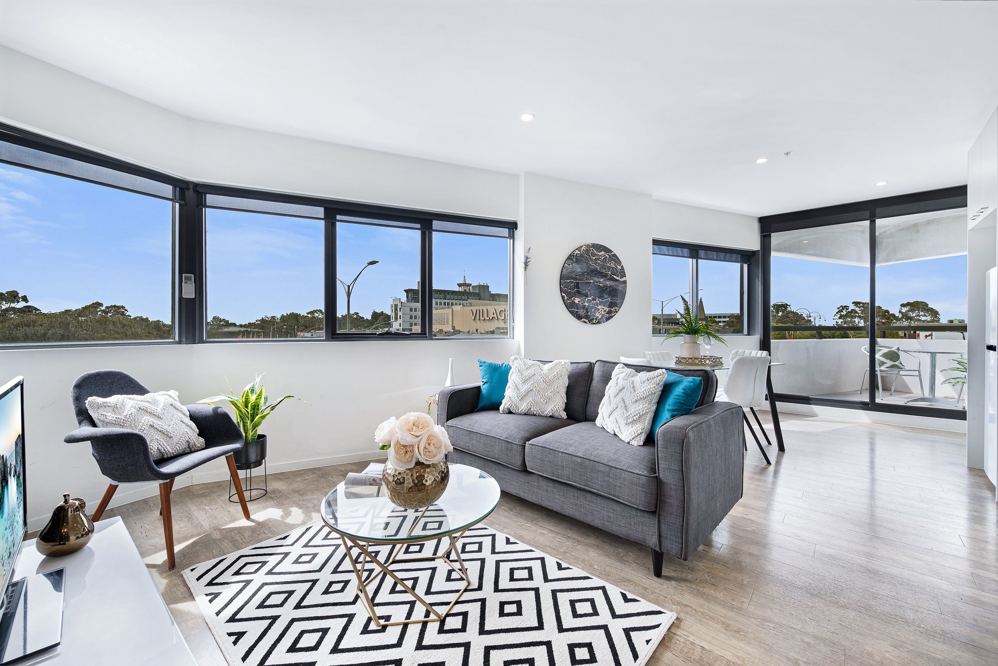 39 Kingsway, Glen Waverley VIC 3150