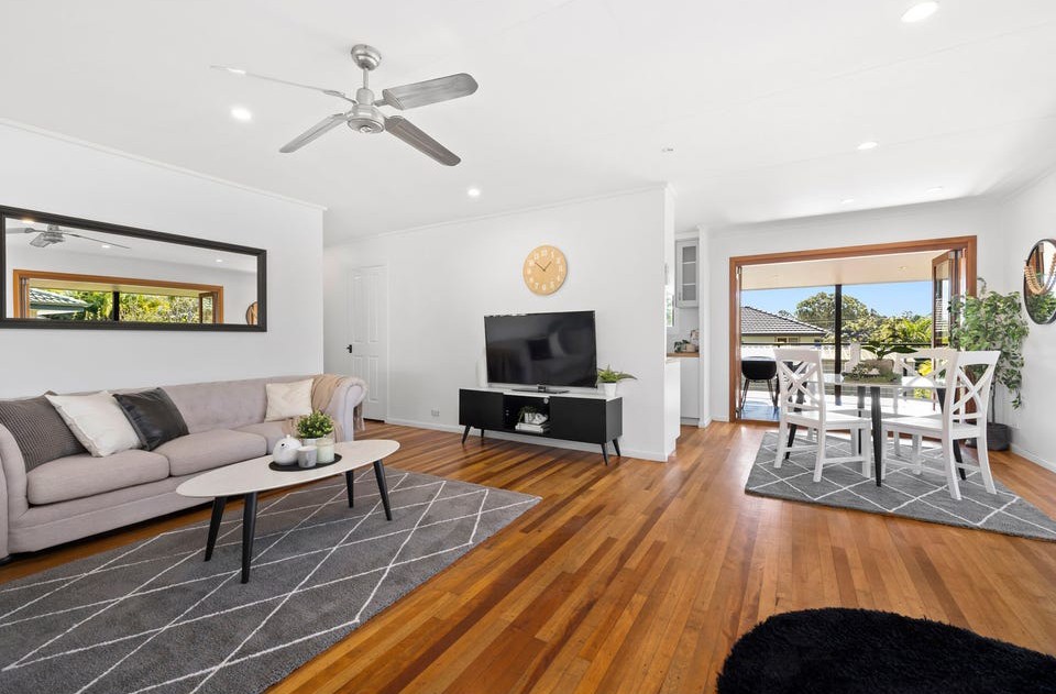 18 Amoria Street, Mansfield, QLD 4122