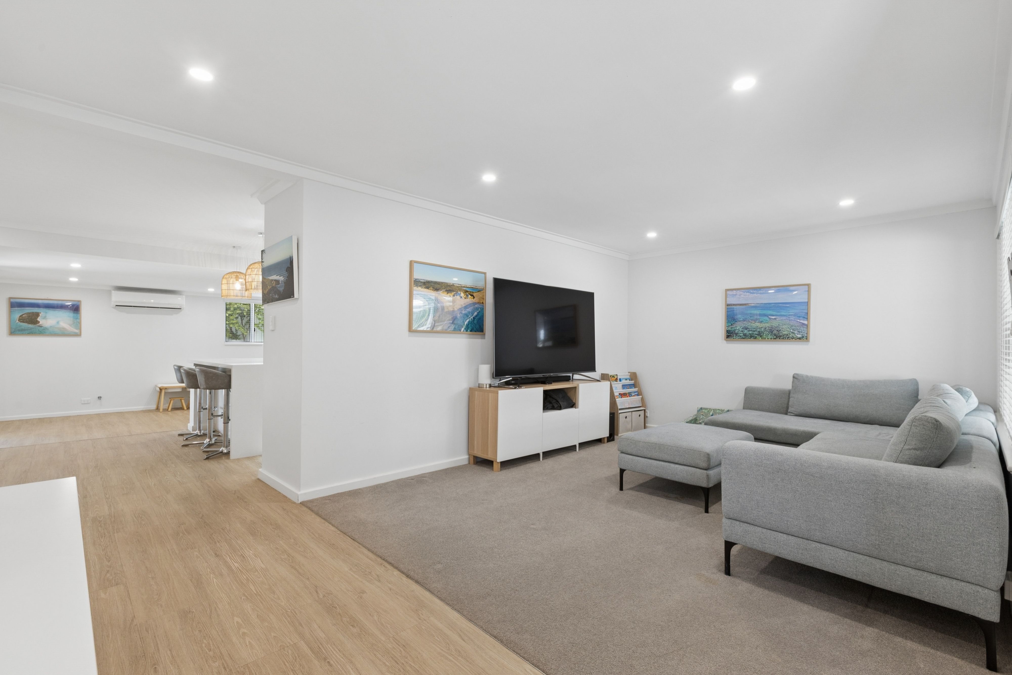 33 Felstead Crescent — photo 6 of 28