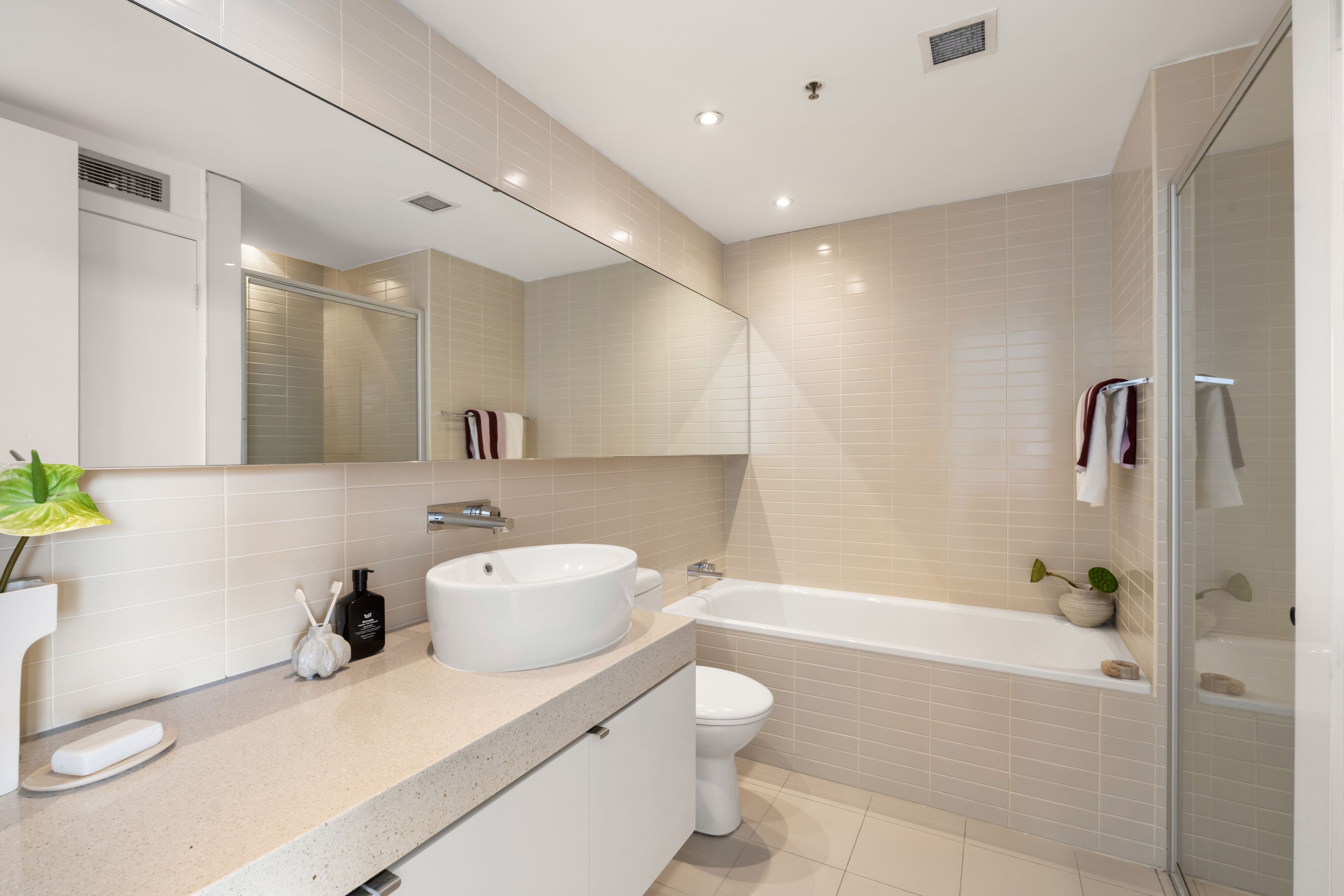 403/417-419 Bourke Street — photo 8 of 9