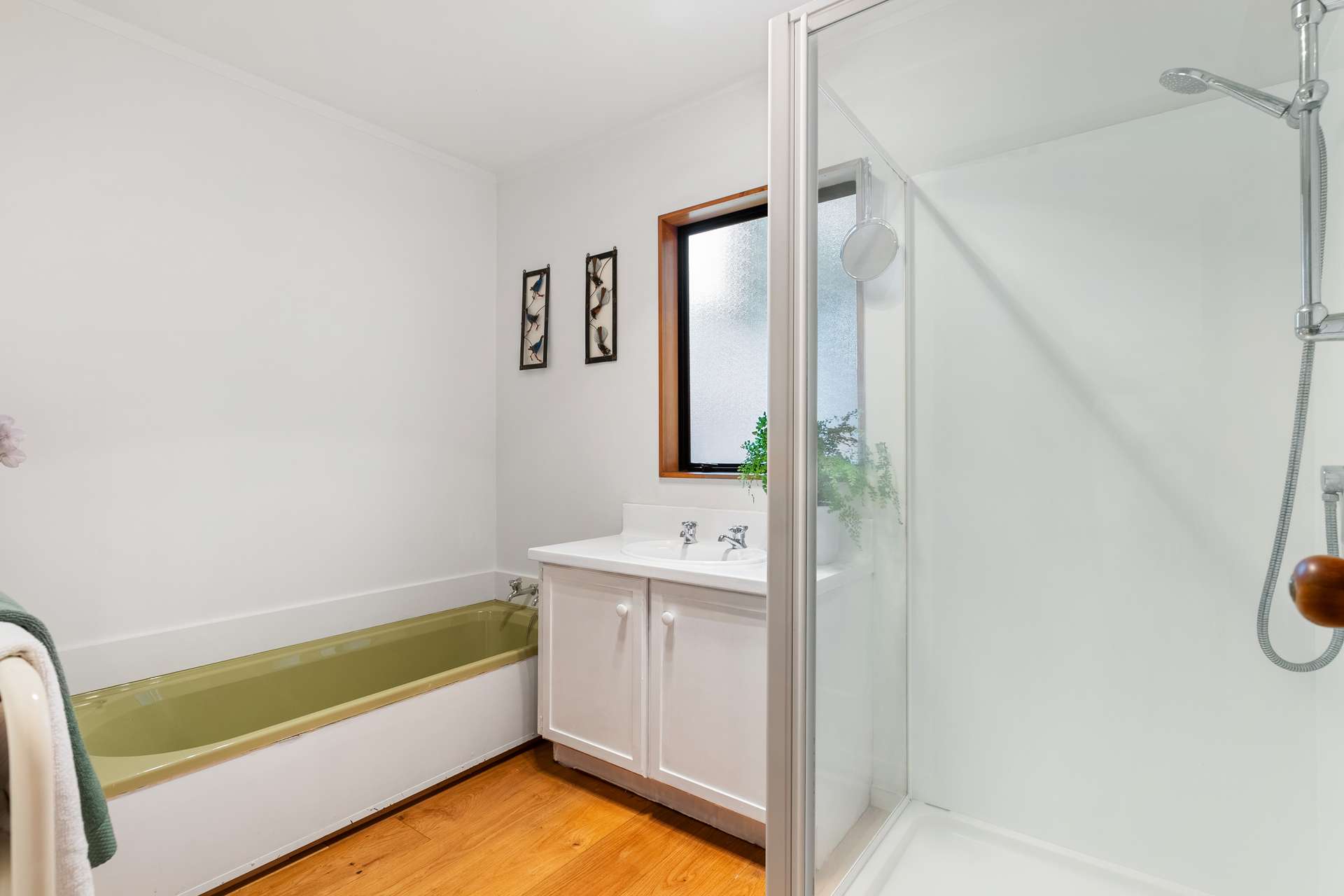 2/120 Riddell Road photo 14