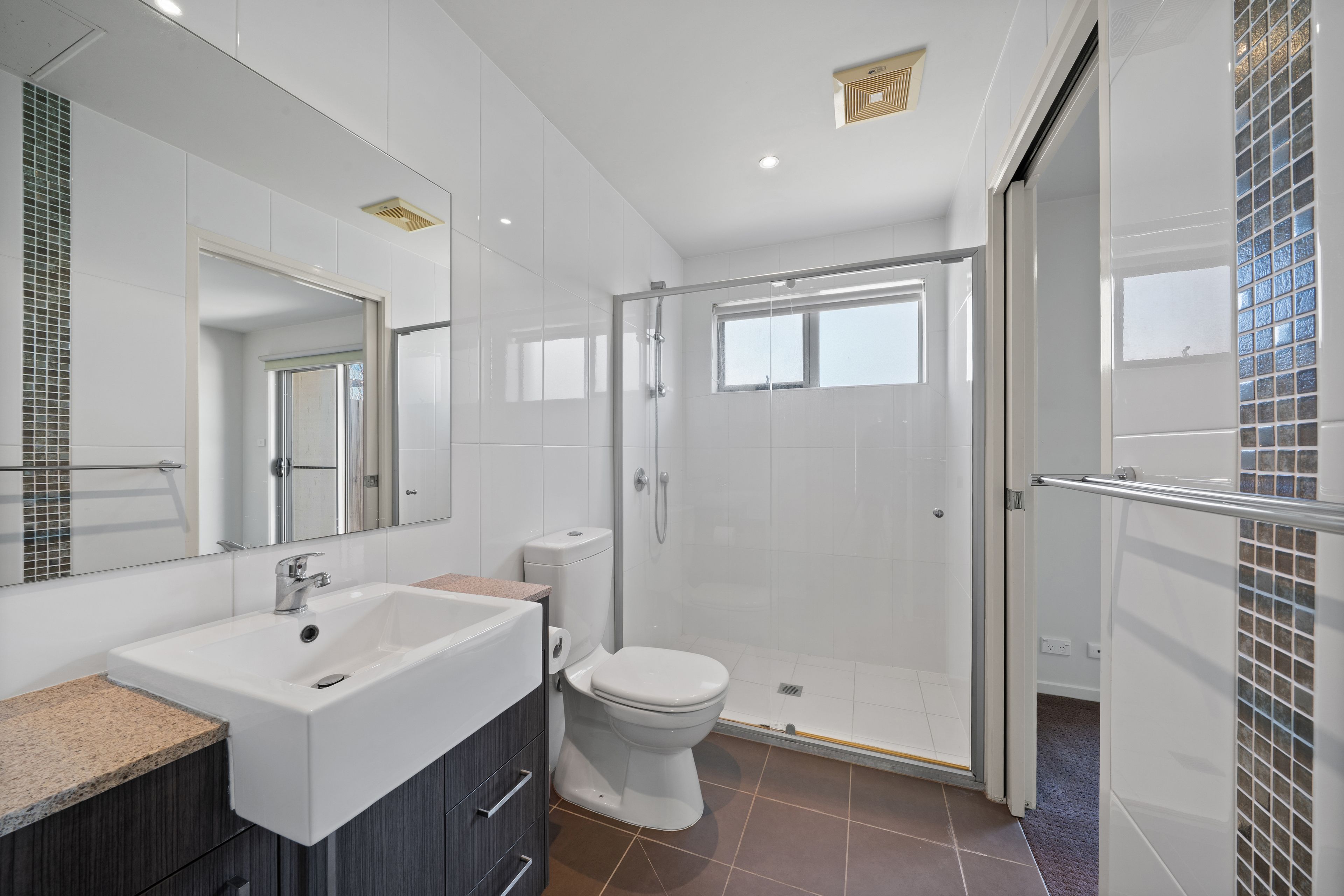 22/311 Flemington Road — photo 6 of 11