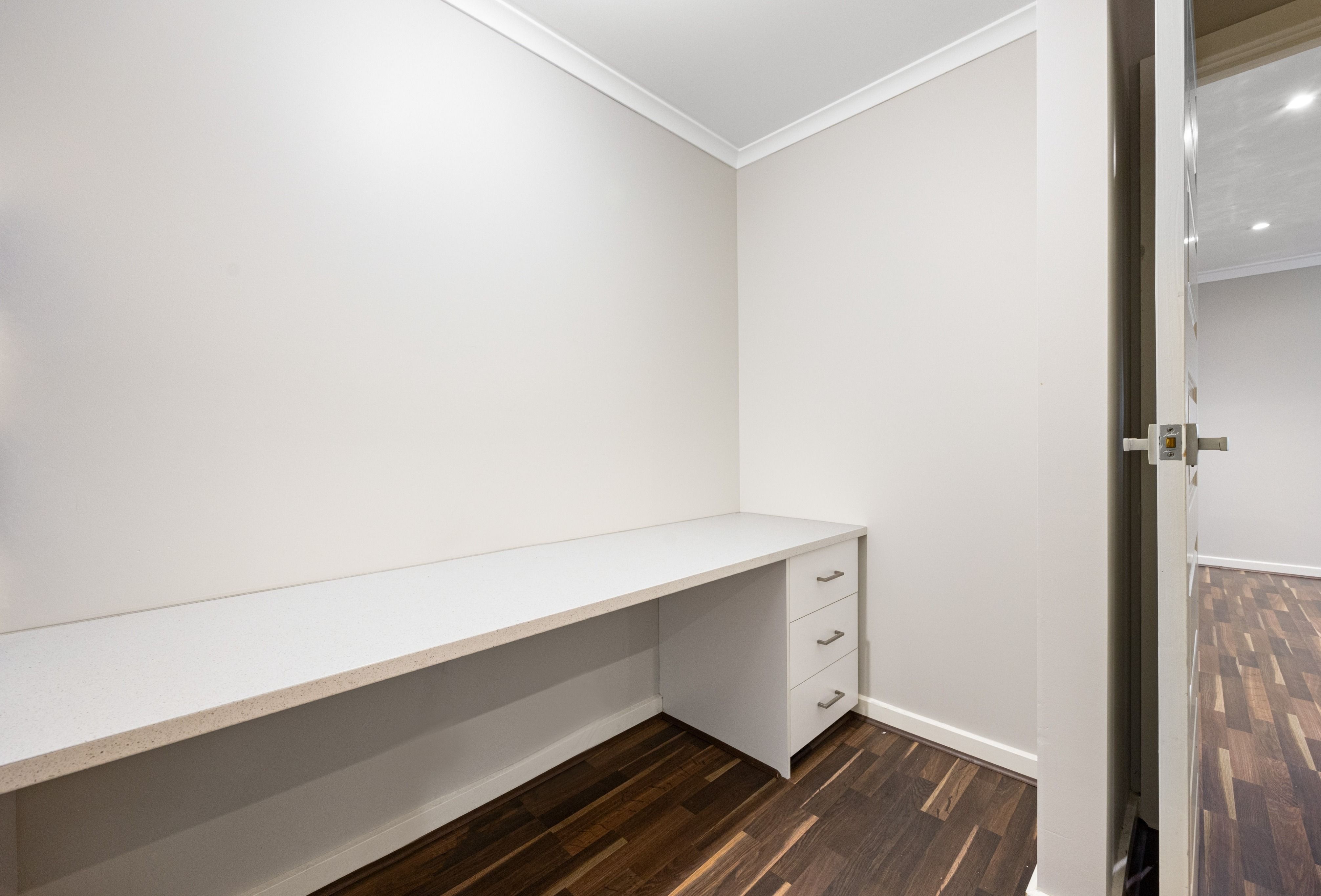 10 Keane Avenue — photo 13 of 25