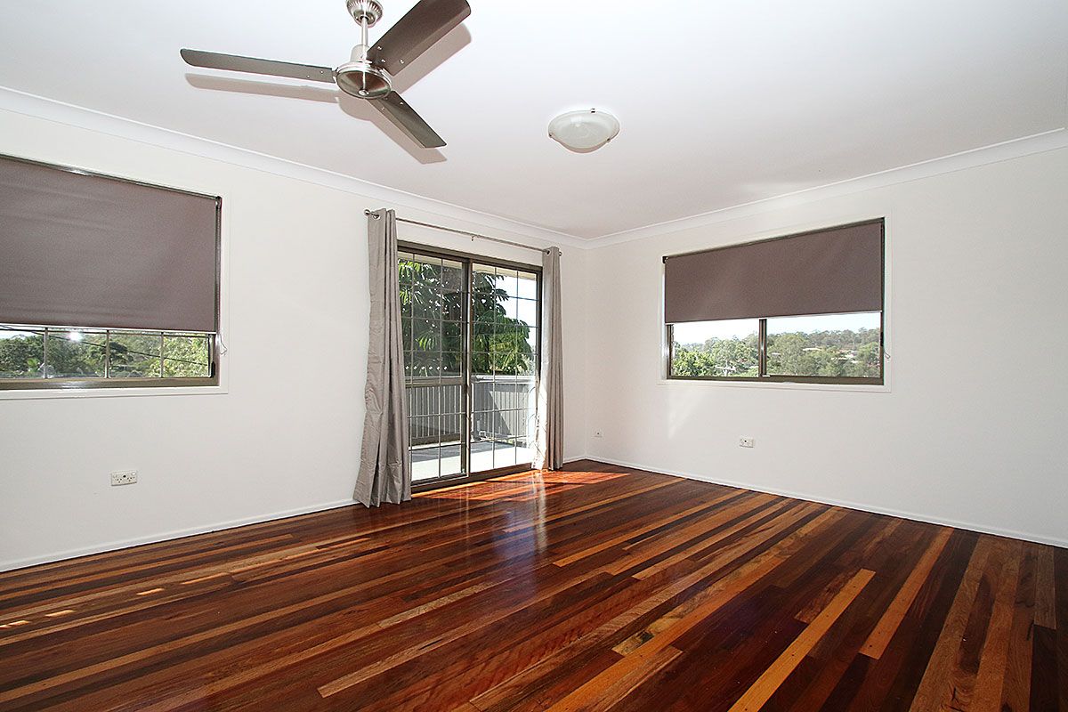 8 Belmore Drive, Rochedale South, QLD 4123