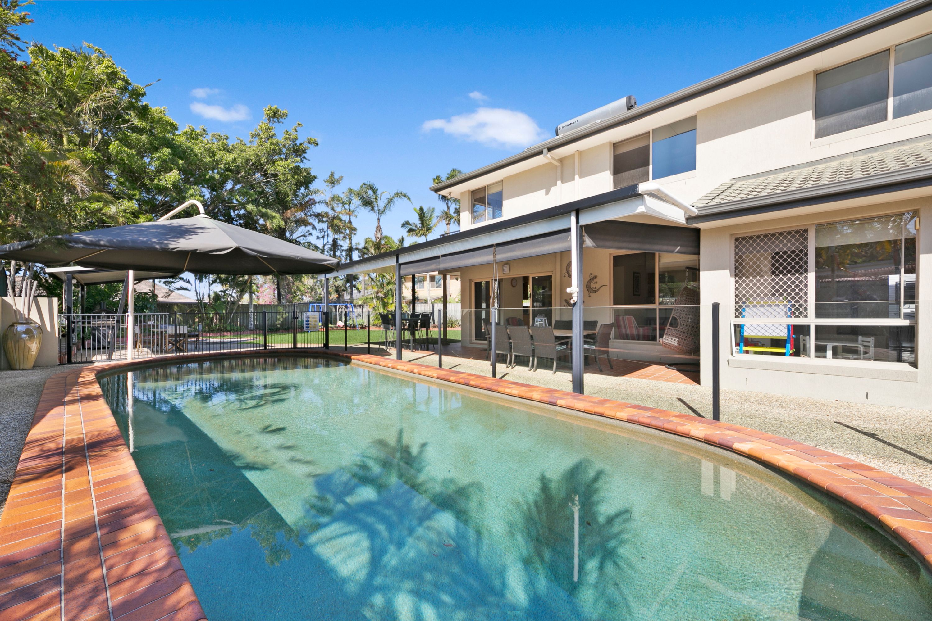 37 Lochinvar Court, Ashmore, QLD 4214