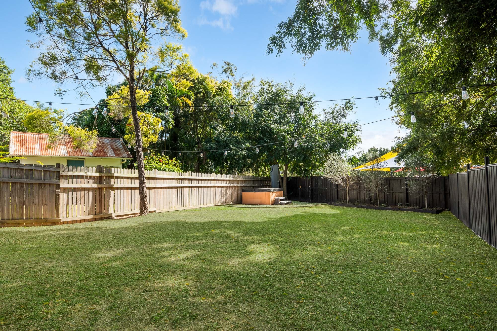 11 Dutton Street, Hawthorne, QLD 4171