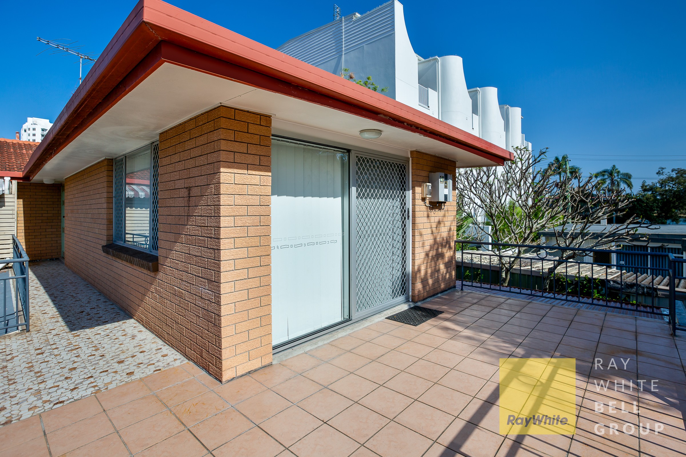 4/6 Sunrise Boulevard, Surfers Paradise, QLD 4217