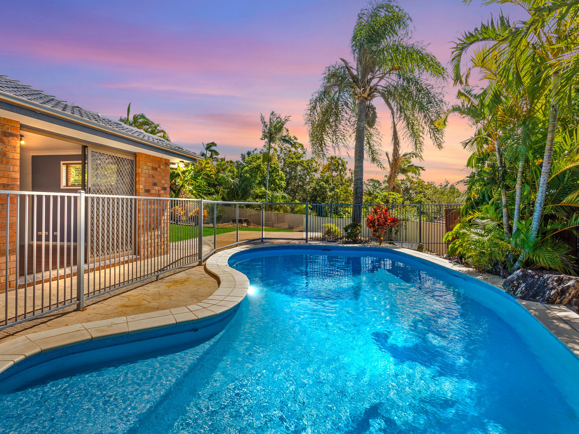 27 Mcleod Street, Highland Park, QLD 4211 Sold House Ray White